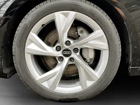 Audi A4 40 2.0 TDI quattro S-Line | Thumbnail 6 von 24