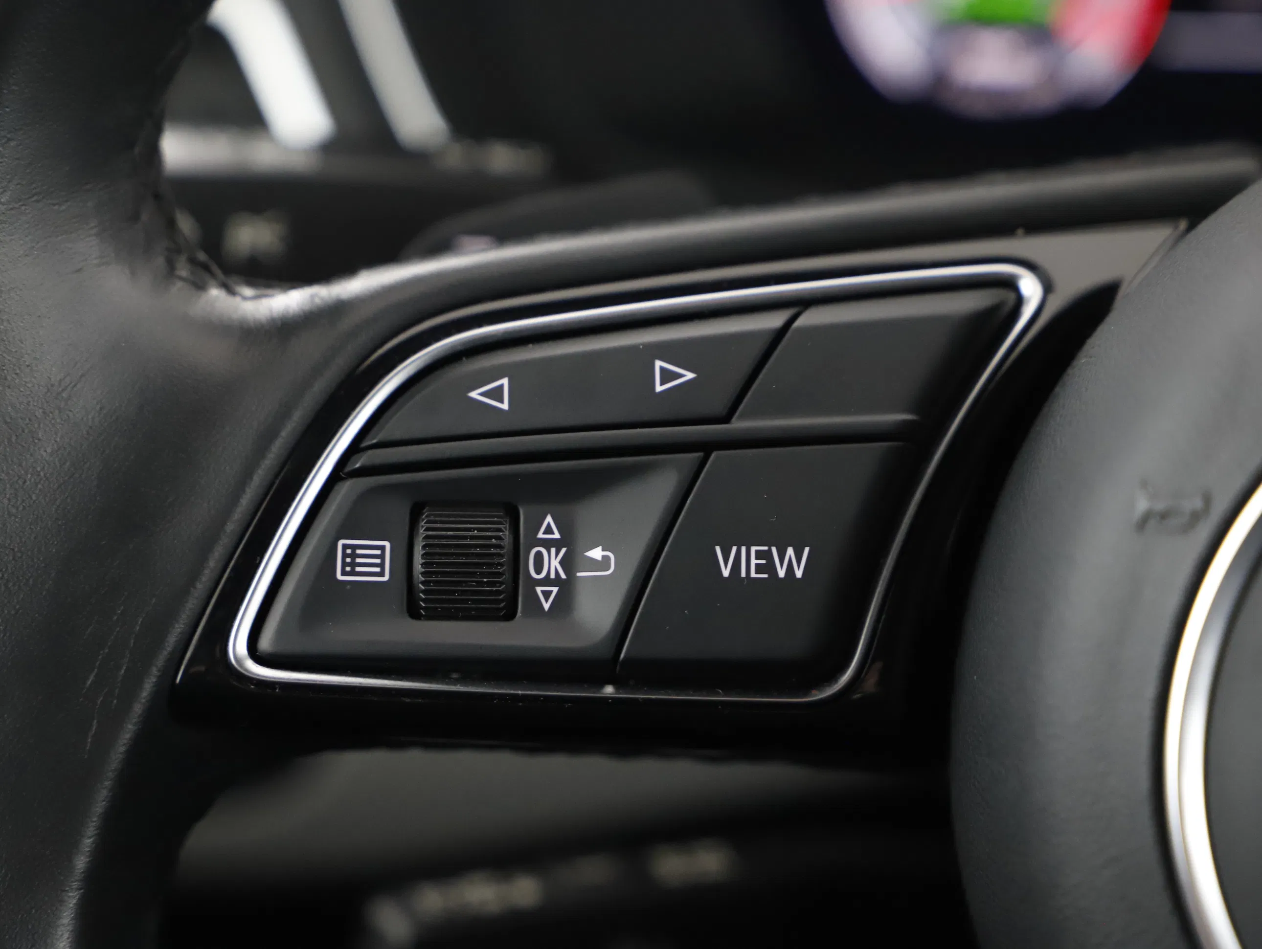 Audi A4 40 TFSI S-Line Aut. | Bild 10 von 22