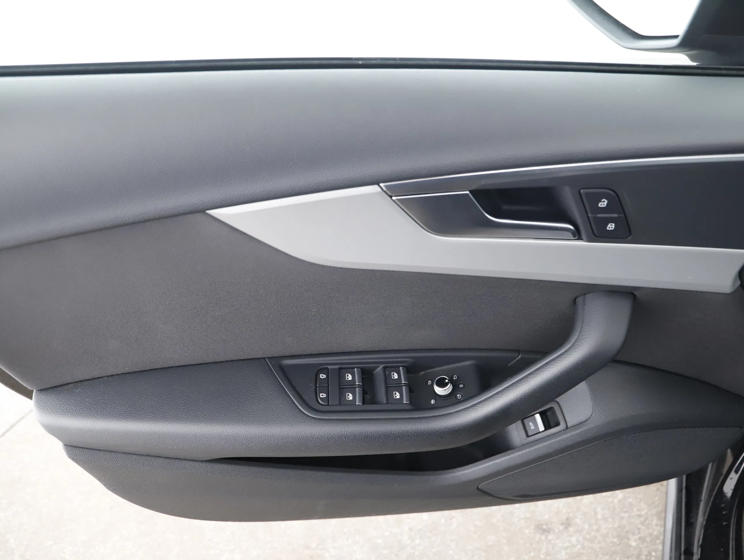 Audi A4 40 TFSI S-Line Aut. | Bild 4 von 22