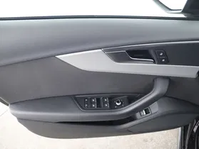 Audi A4 40 TFSI S-Line Aut. | Thumbnail 4 von 22