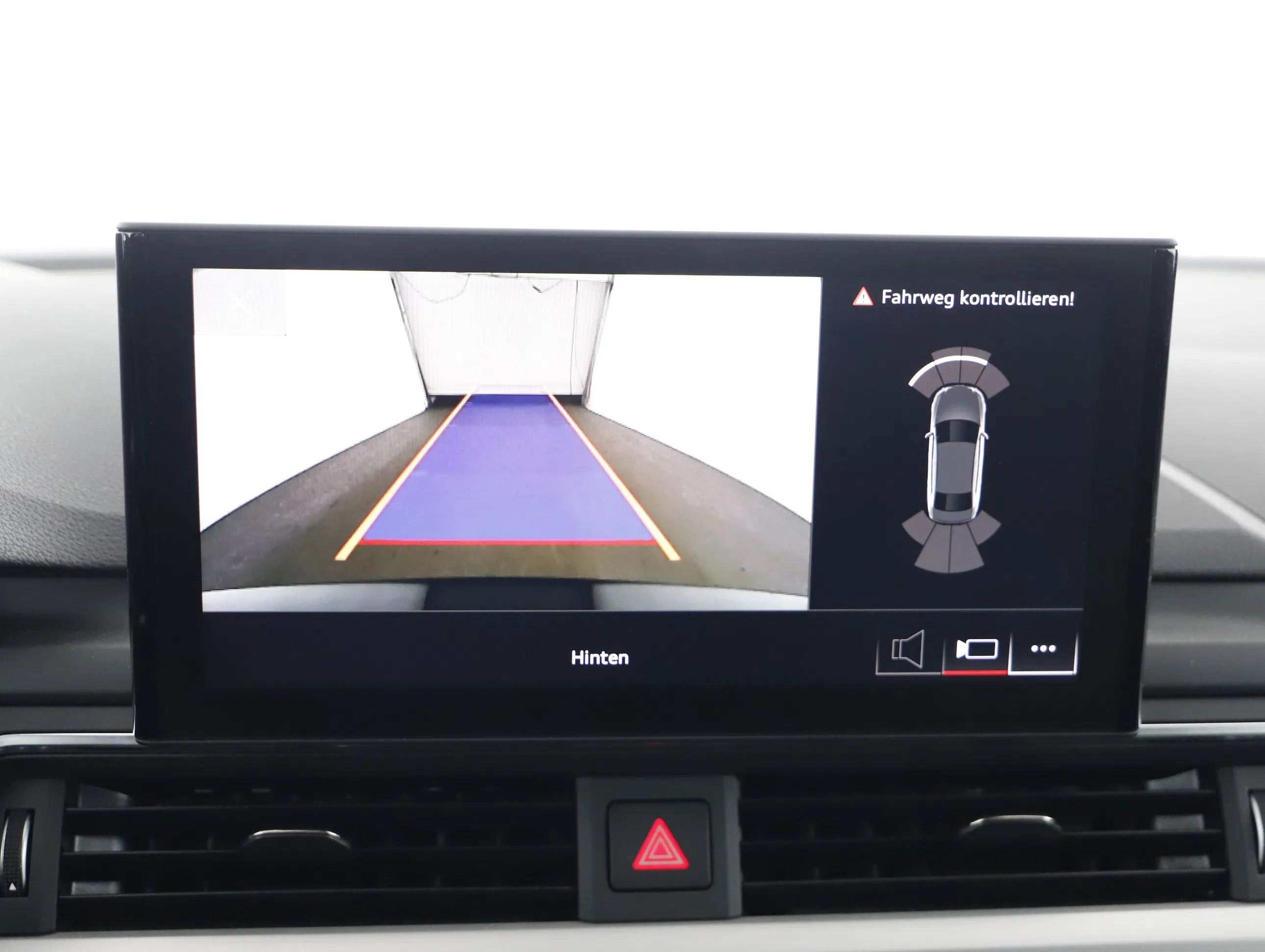 Audi A4 40 TFSI S-Line Aut. | Bild 18 von 22