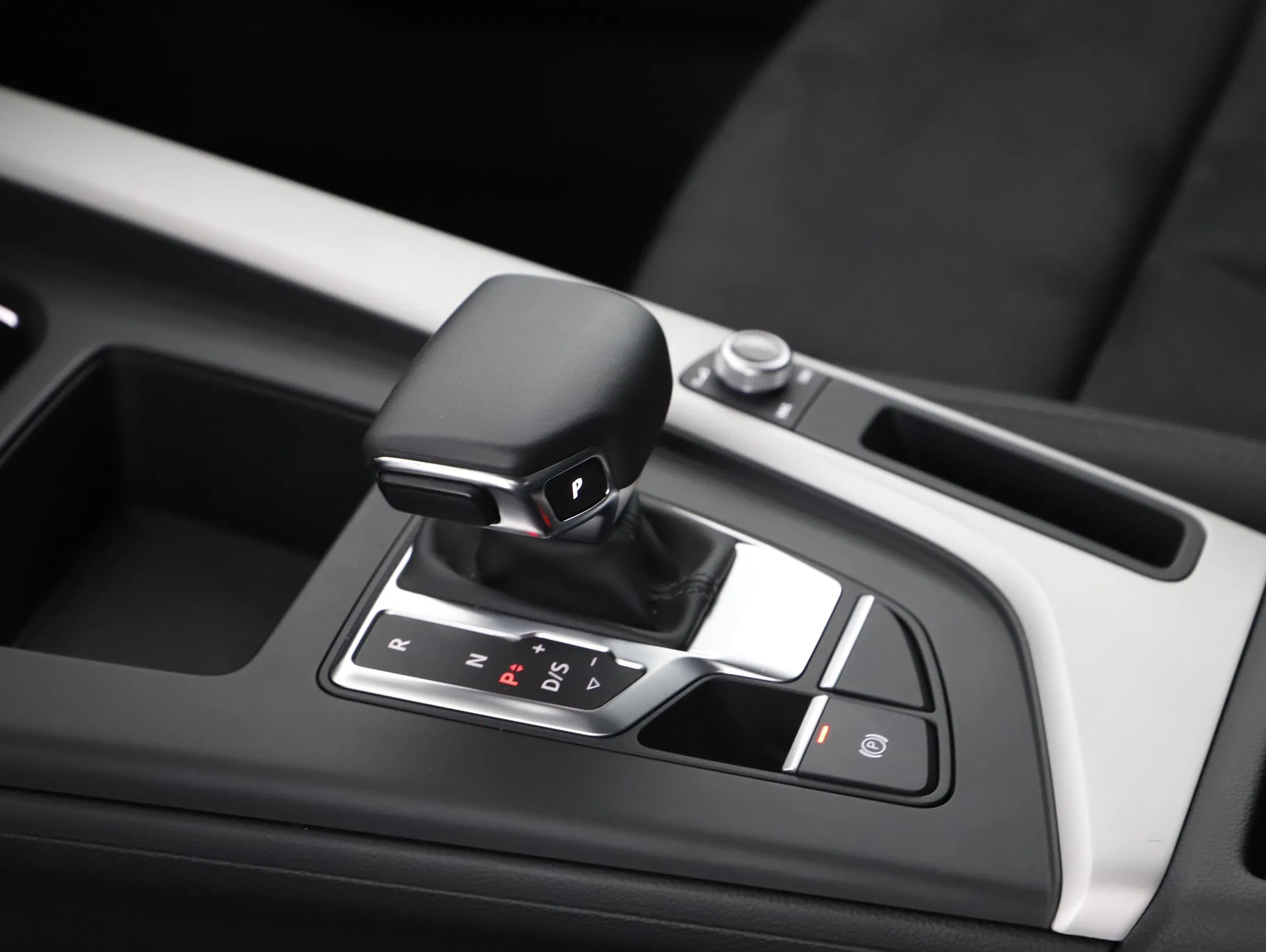 Audi A4 30 2.0 TDI advanced | Bild 5 von 22