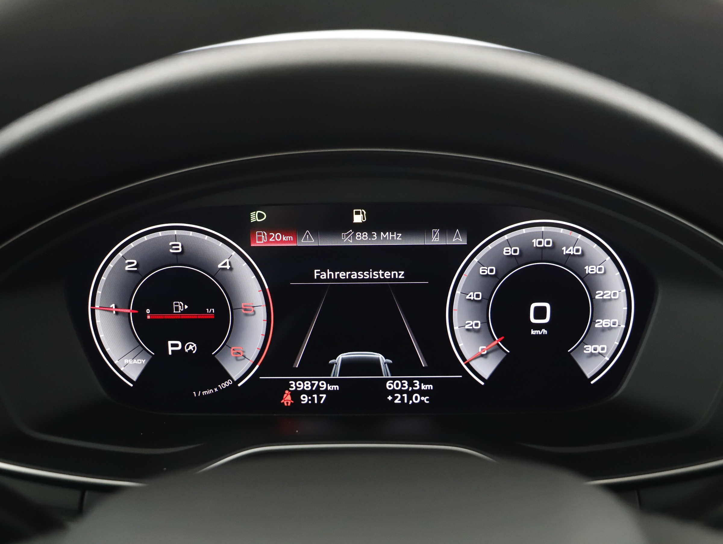 Audi A4 30 2.0 TDI advanced | Bild 6 von 22