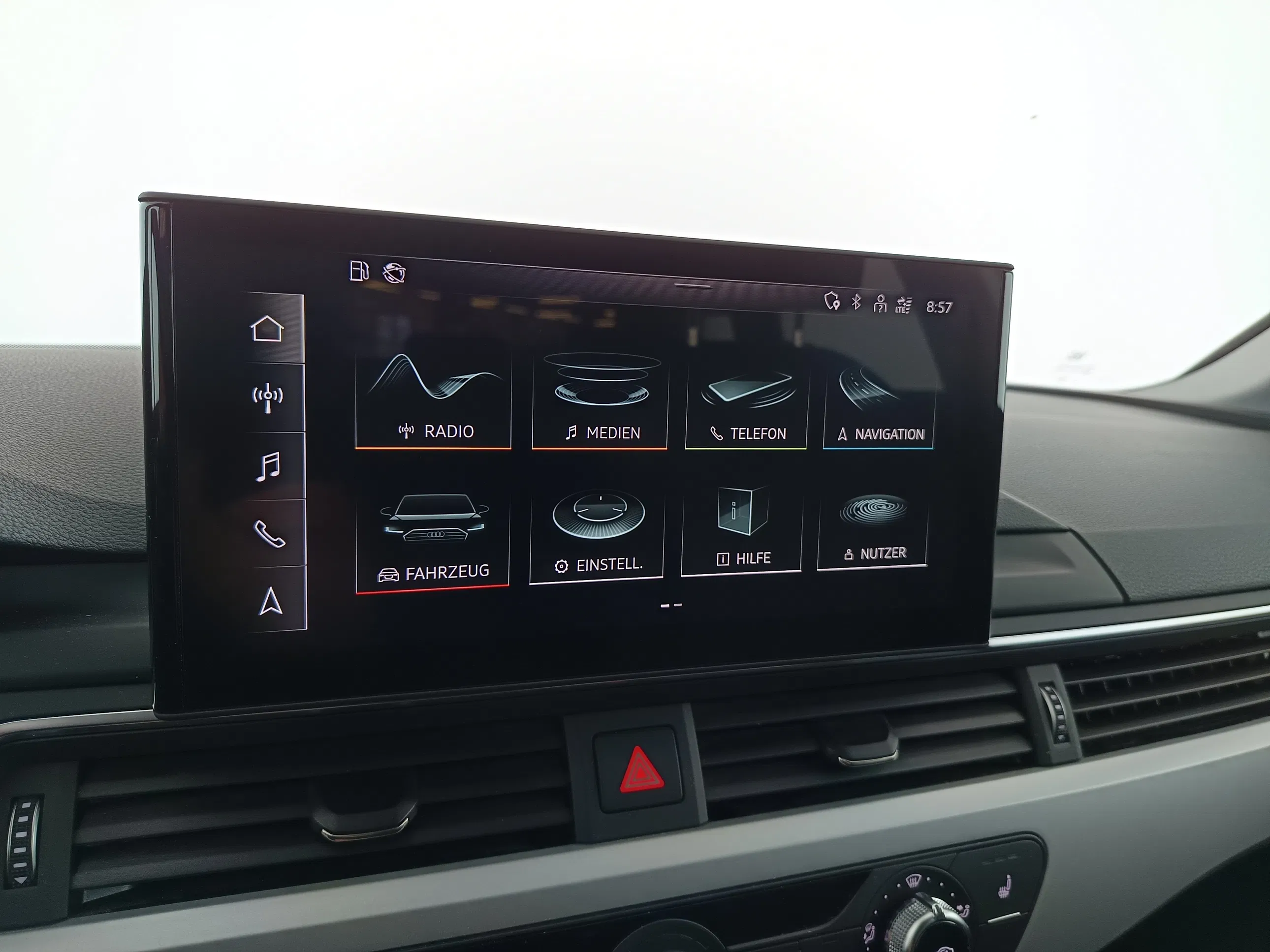 Audi A4 Avant 30 2.0 TDI advanced | Bild 17 von 31