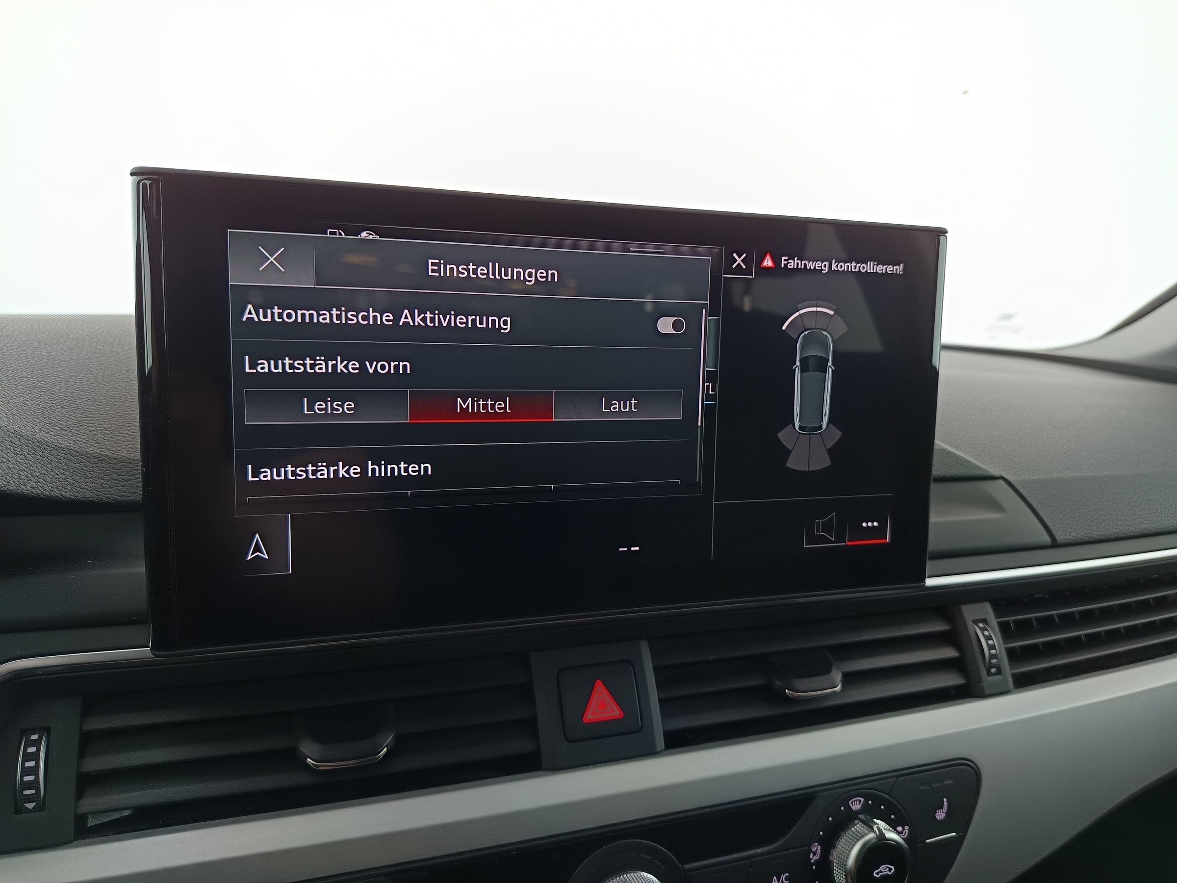 Audi A4 Avant 30 2.0 TDI advanced | Bild 18 von 31