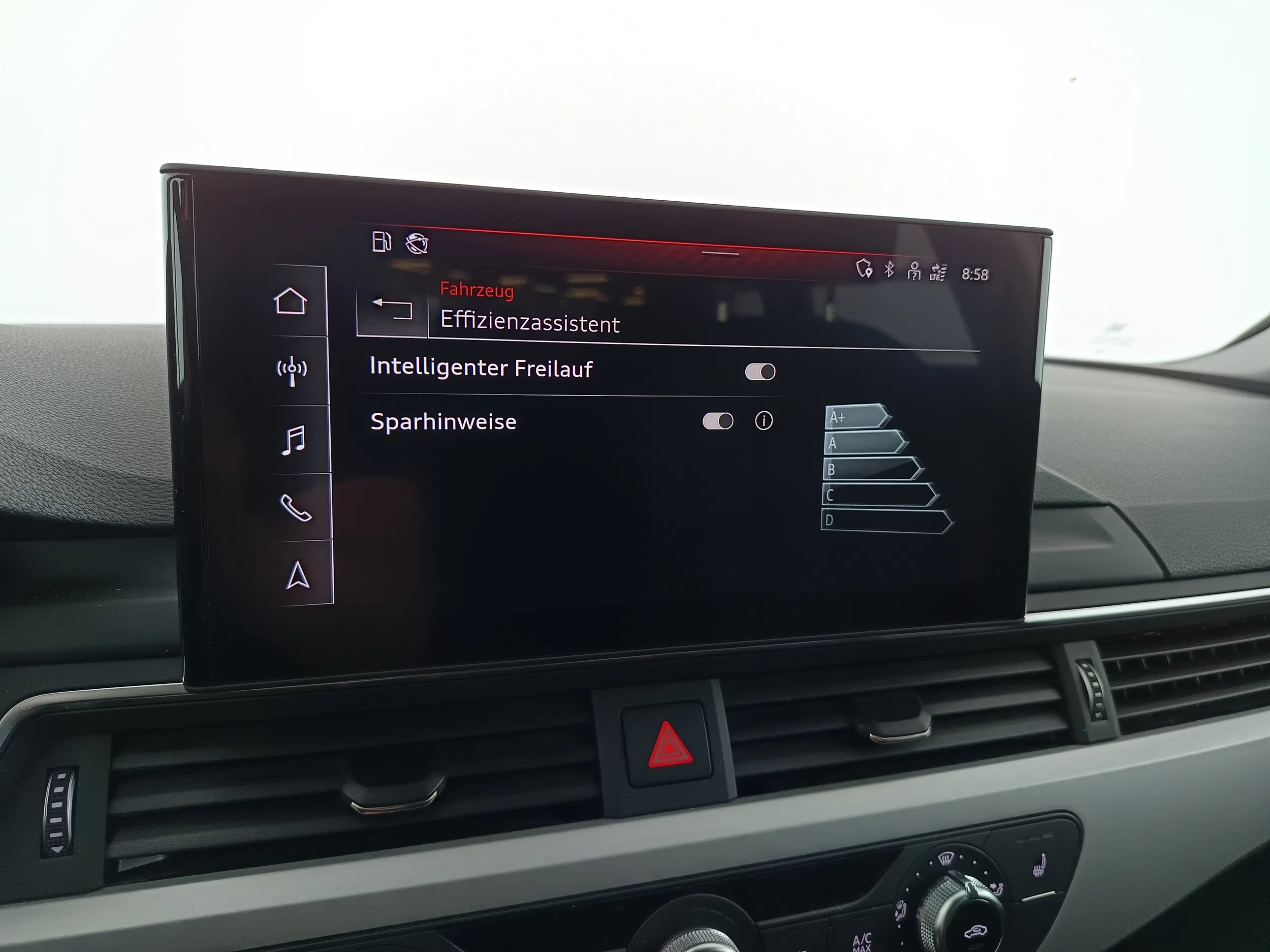 Audi A4 Avant 30 2.0 TDI advanced | Bild 21 von 31