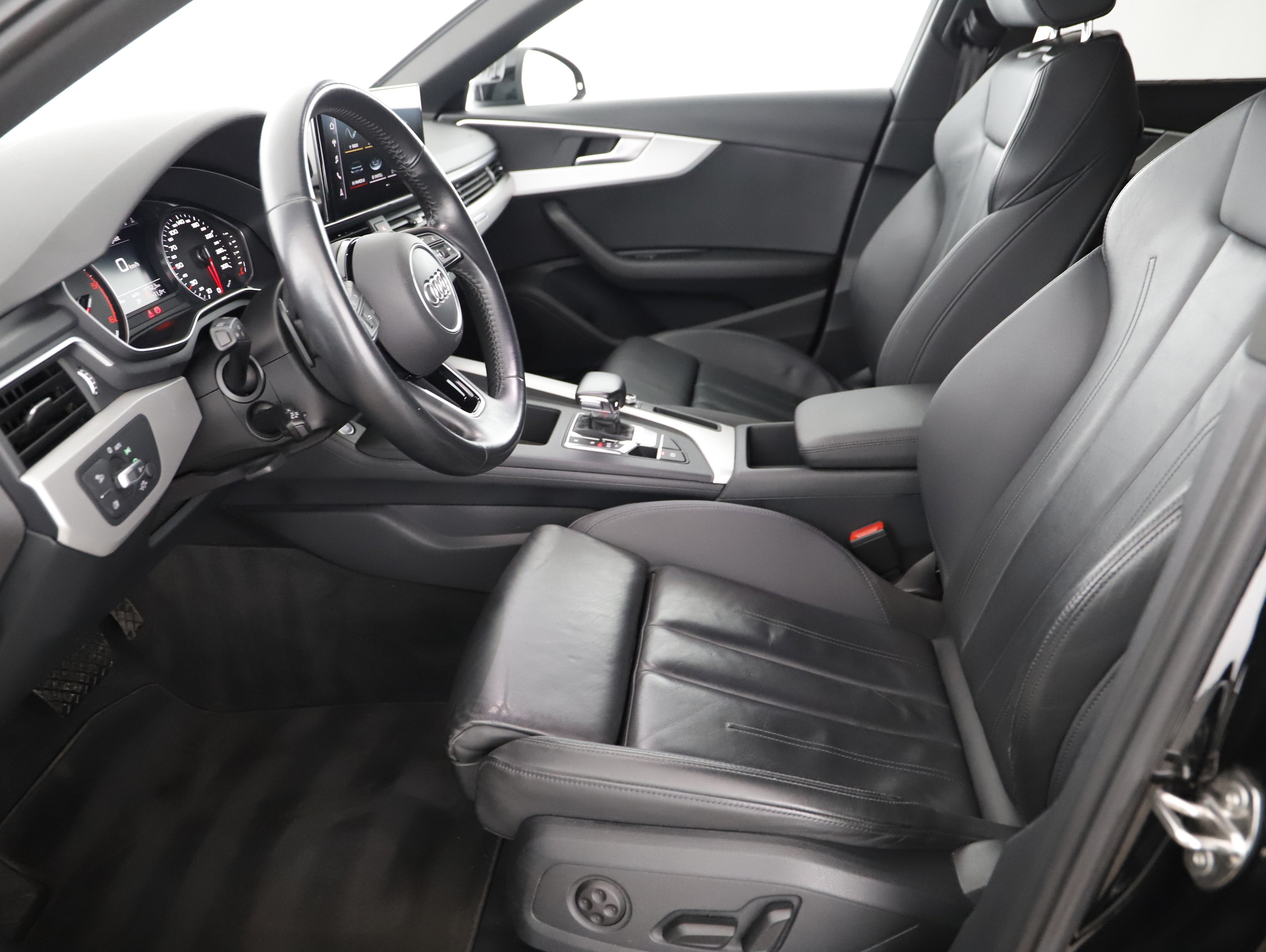 Audi A4 45 3.0 TDI quattro advanced | Bild 14 von 31