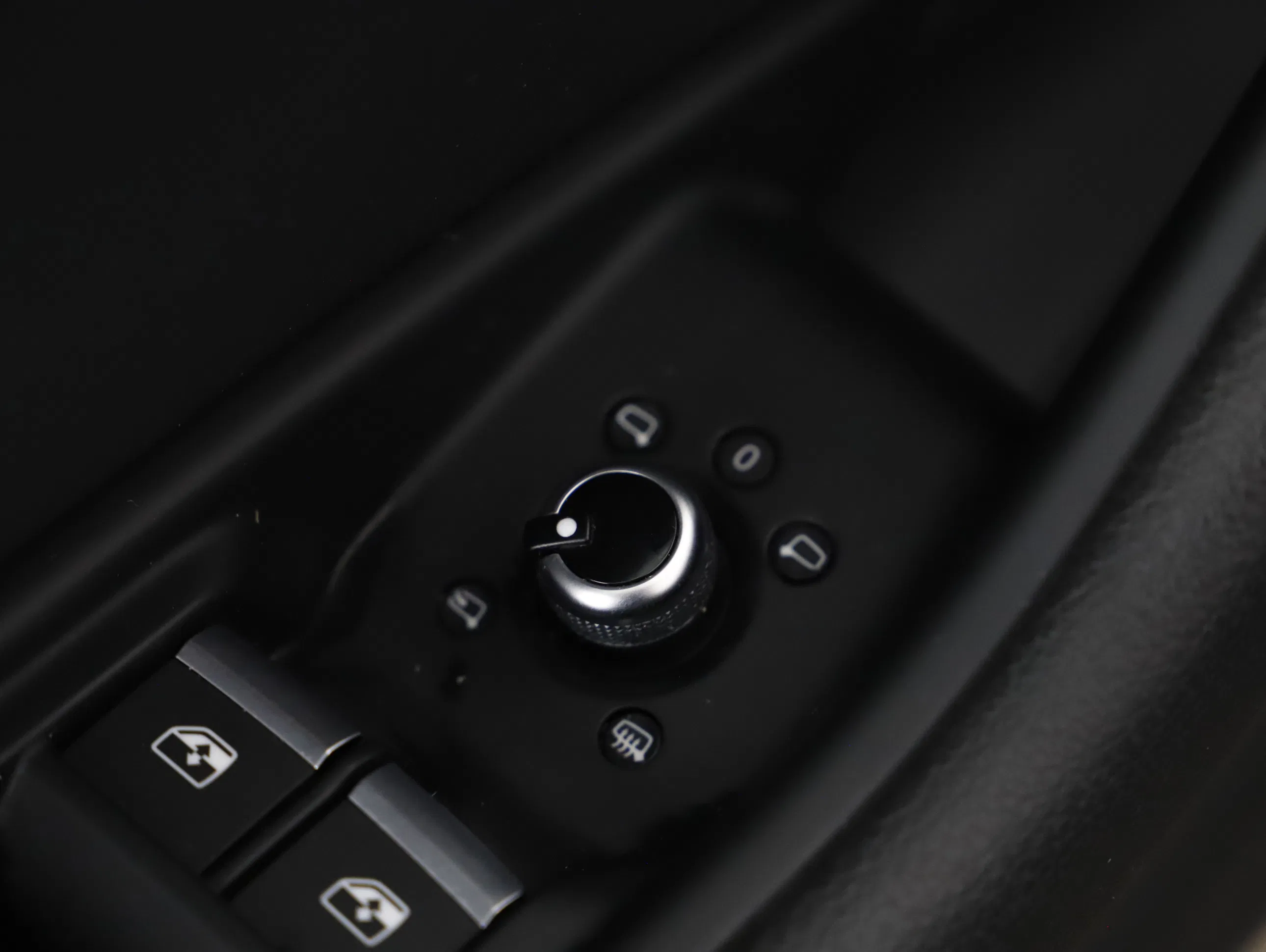 Audi A4 45 3.0 TDI quattro advanced | Bild 28 von 31