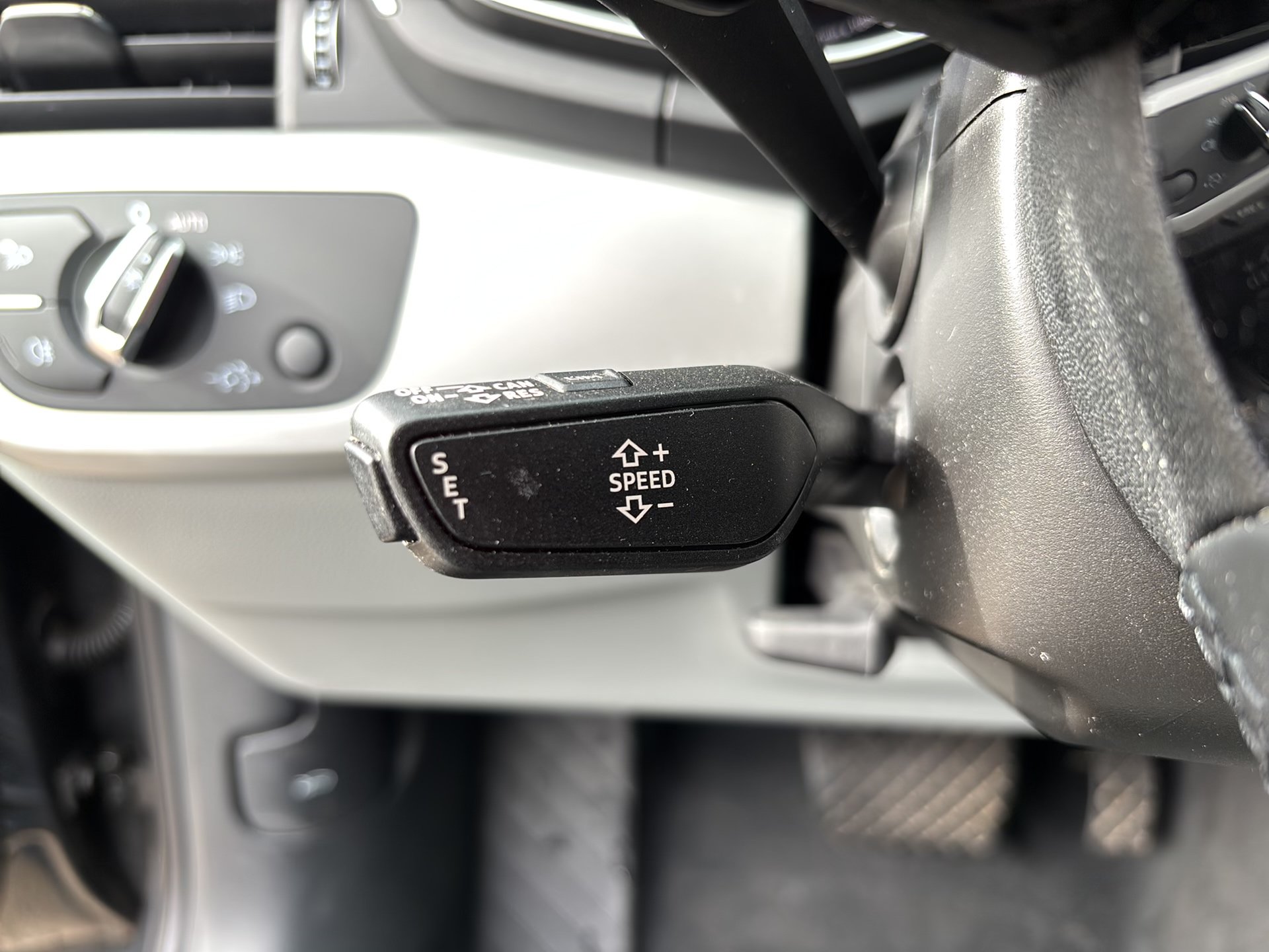 Audi A4 Avant 30 2.0 TDI | Bild 17 von 29