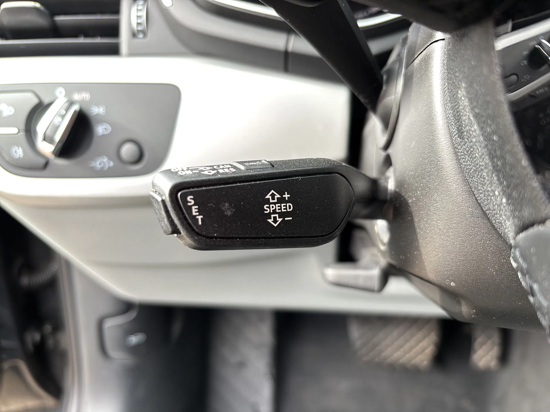 Audi A4 Avant 30 2.0 TDI | Bild 17 von 29