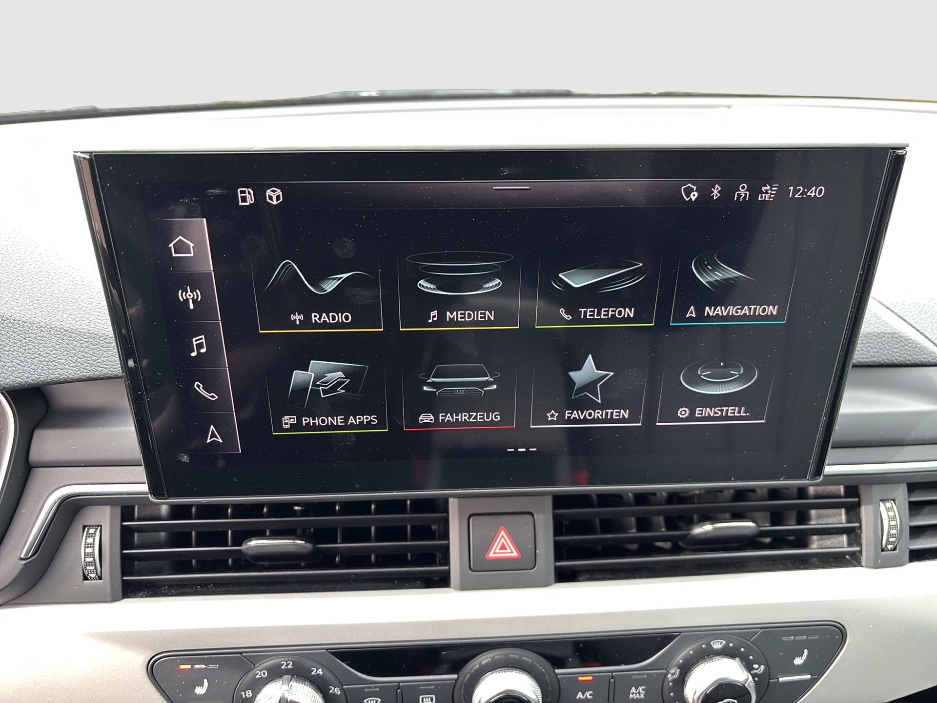 Audi A4 Avant 30 2.0 TDI | Bild 19 von 29