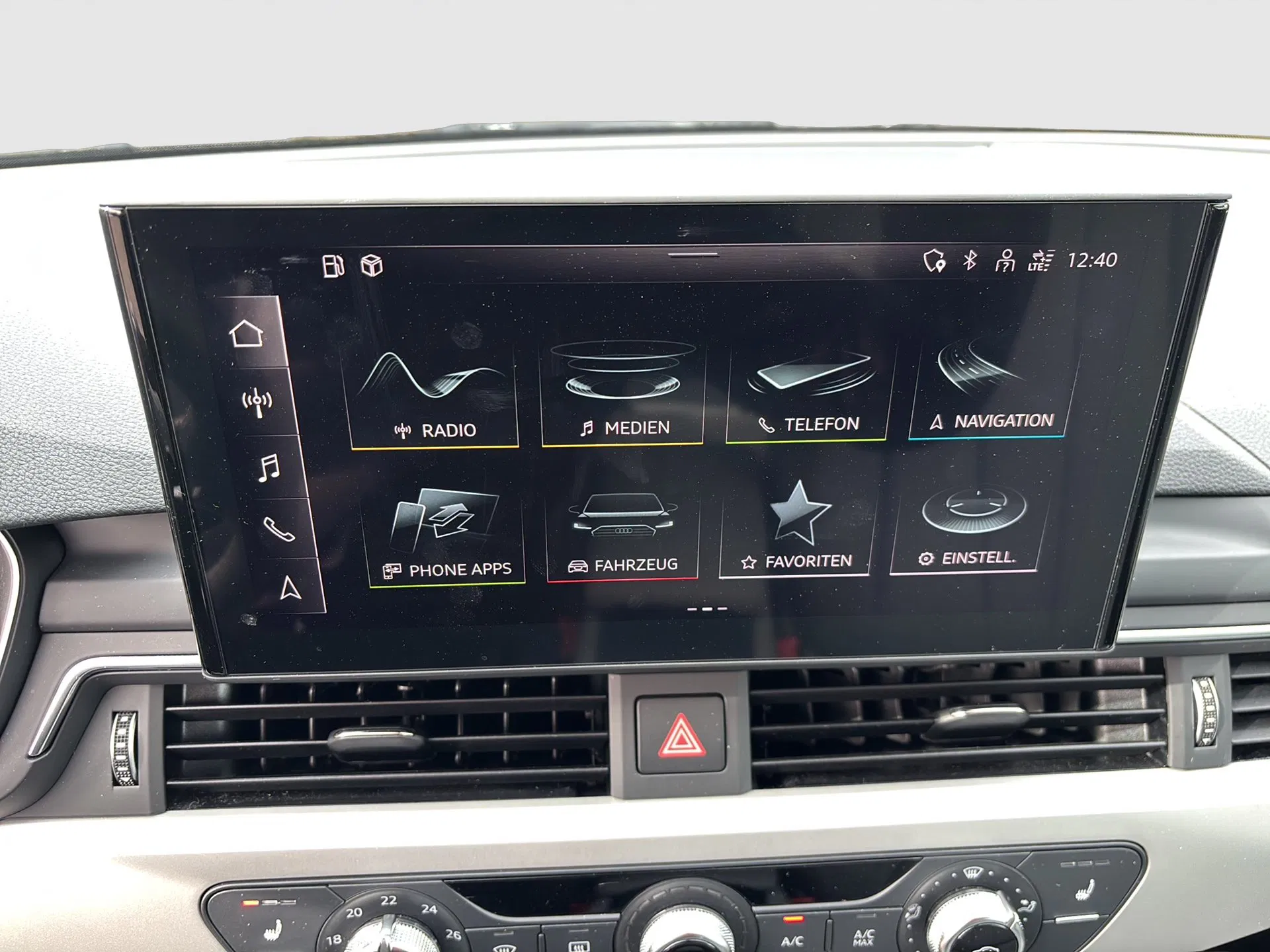 Audi A4 Avant 30 2.0 TDI | Bild 19 von 29