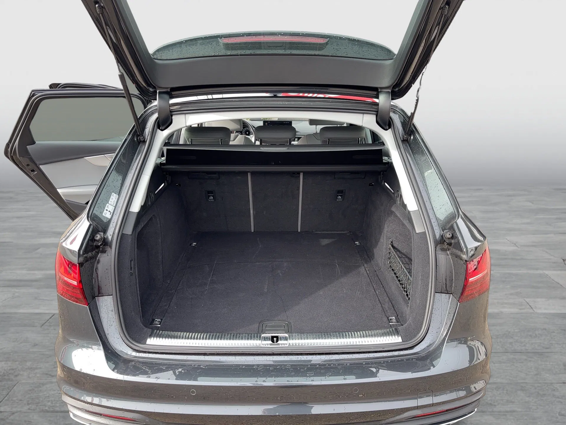 Audi A4 Avant 30 2.0 TDI | Bild 25 von 29