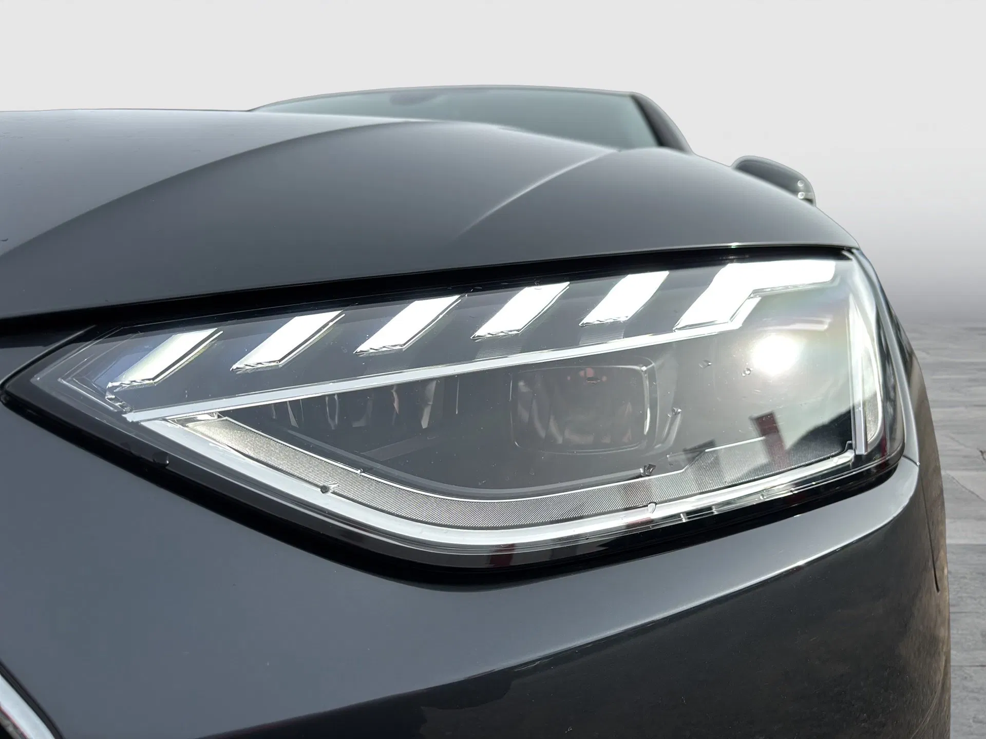 Audi A4 Avant 30 2.0 TDI | Bild 27 von 29