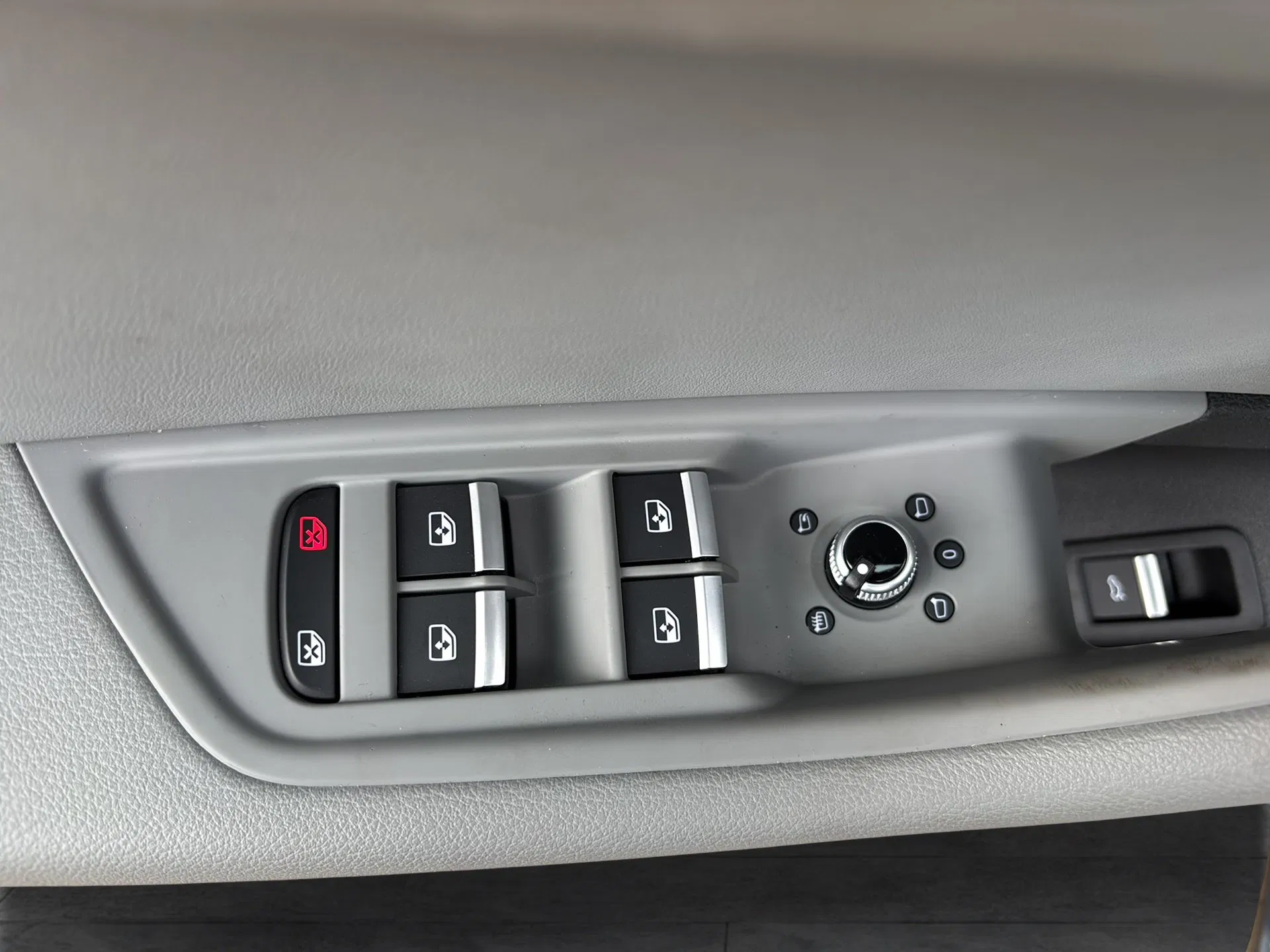 Audi A4 Avant 30 2.0 TDI | Bild 10 von 29