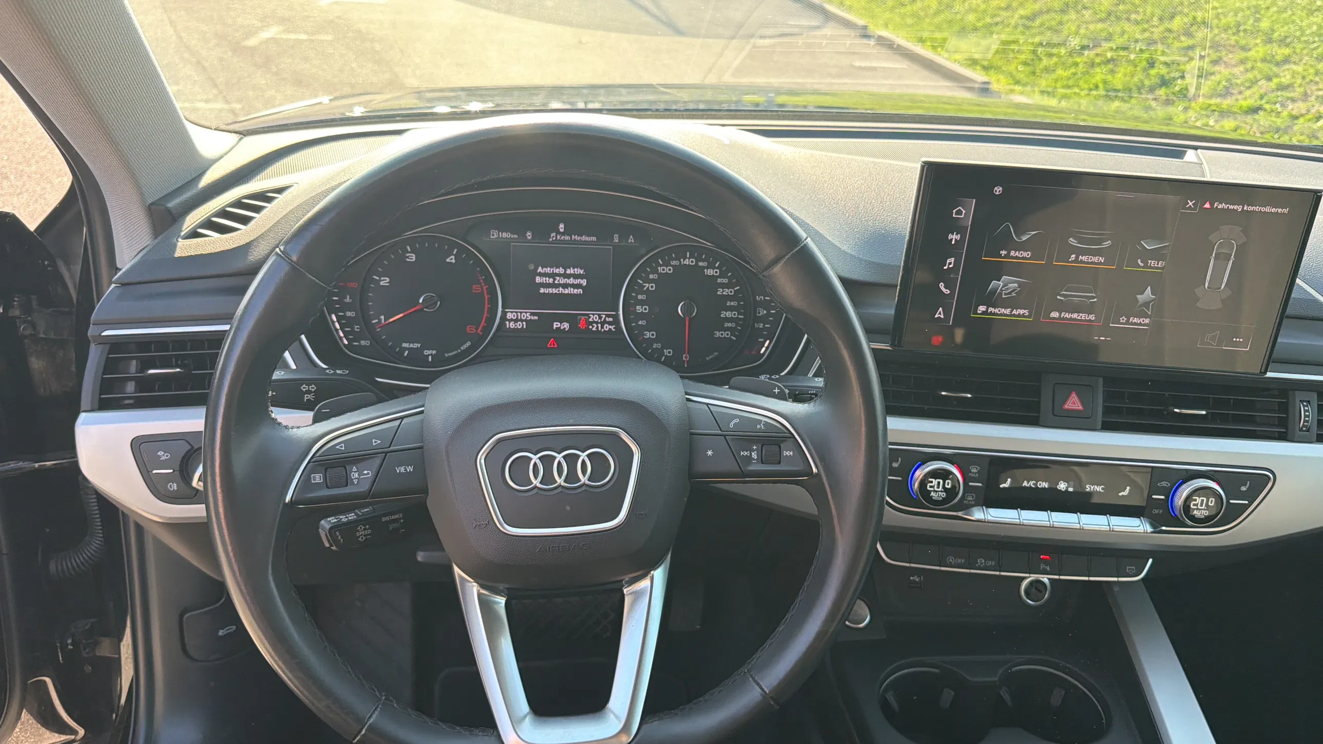 Audi A4 Avant 35 2.0 TDI S-Line | Bild 10 von 22