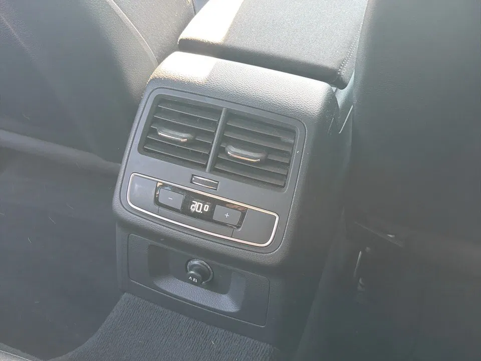 Audi A4 Avant 35 2.0 TDI S-Line | Bild 19 von 22