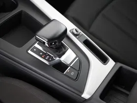 Audi A4 Avant 35 2.0 TDI S-Line | Thumbnail 15 von 20