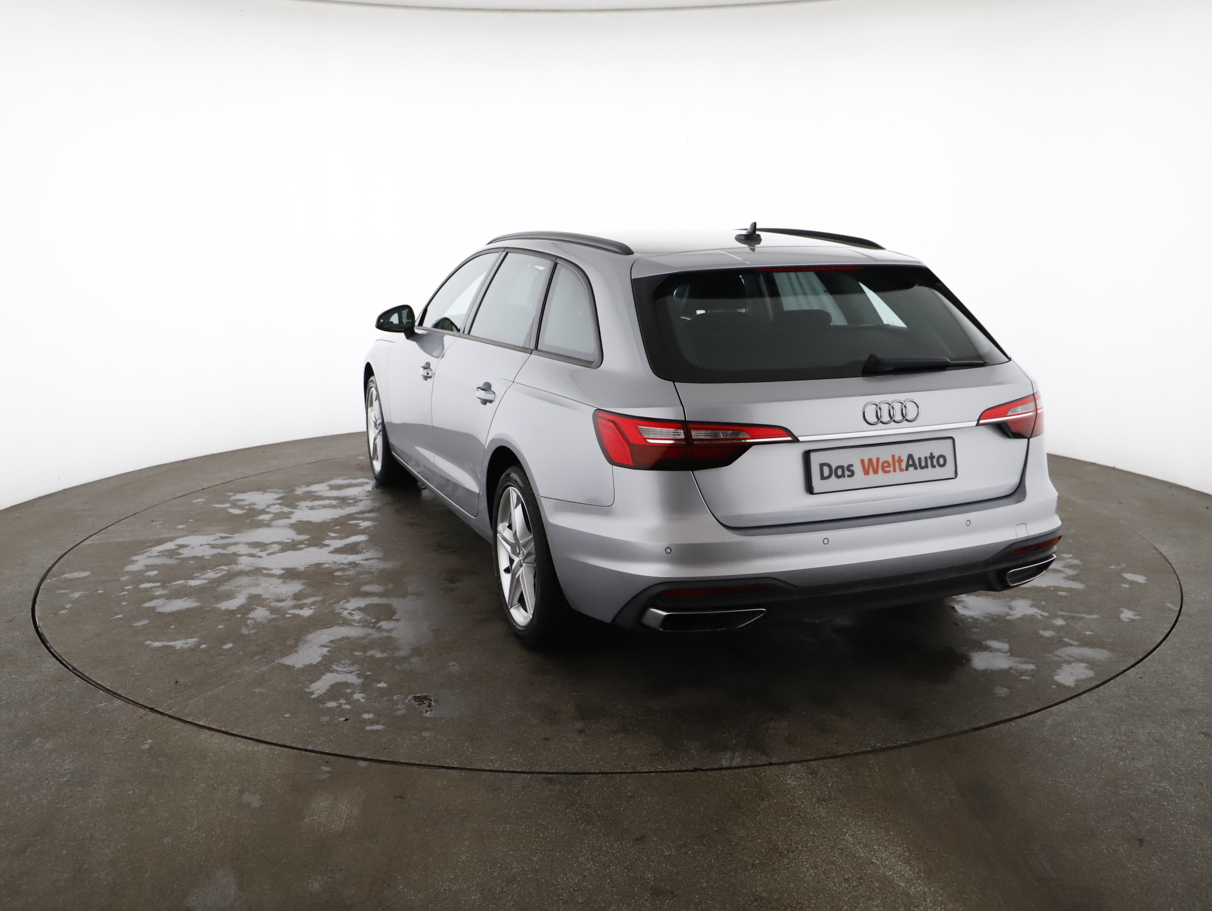 Audi A4 Avant 35 2.0 TDI | Bild 19 von 23