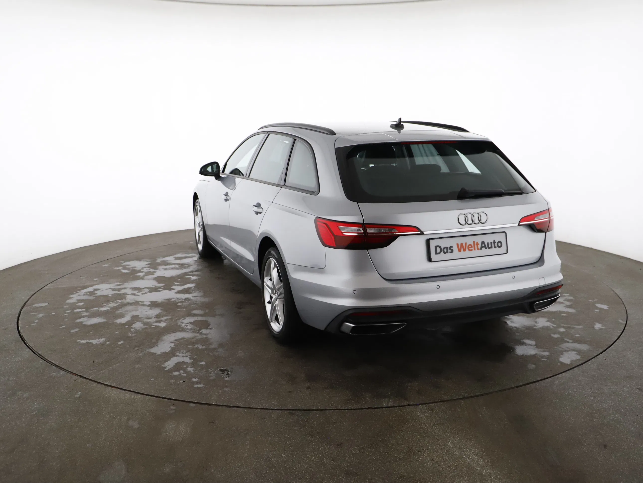 Audi A4 Avant 35 2.0 TDI | Bild 19 von 23