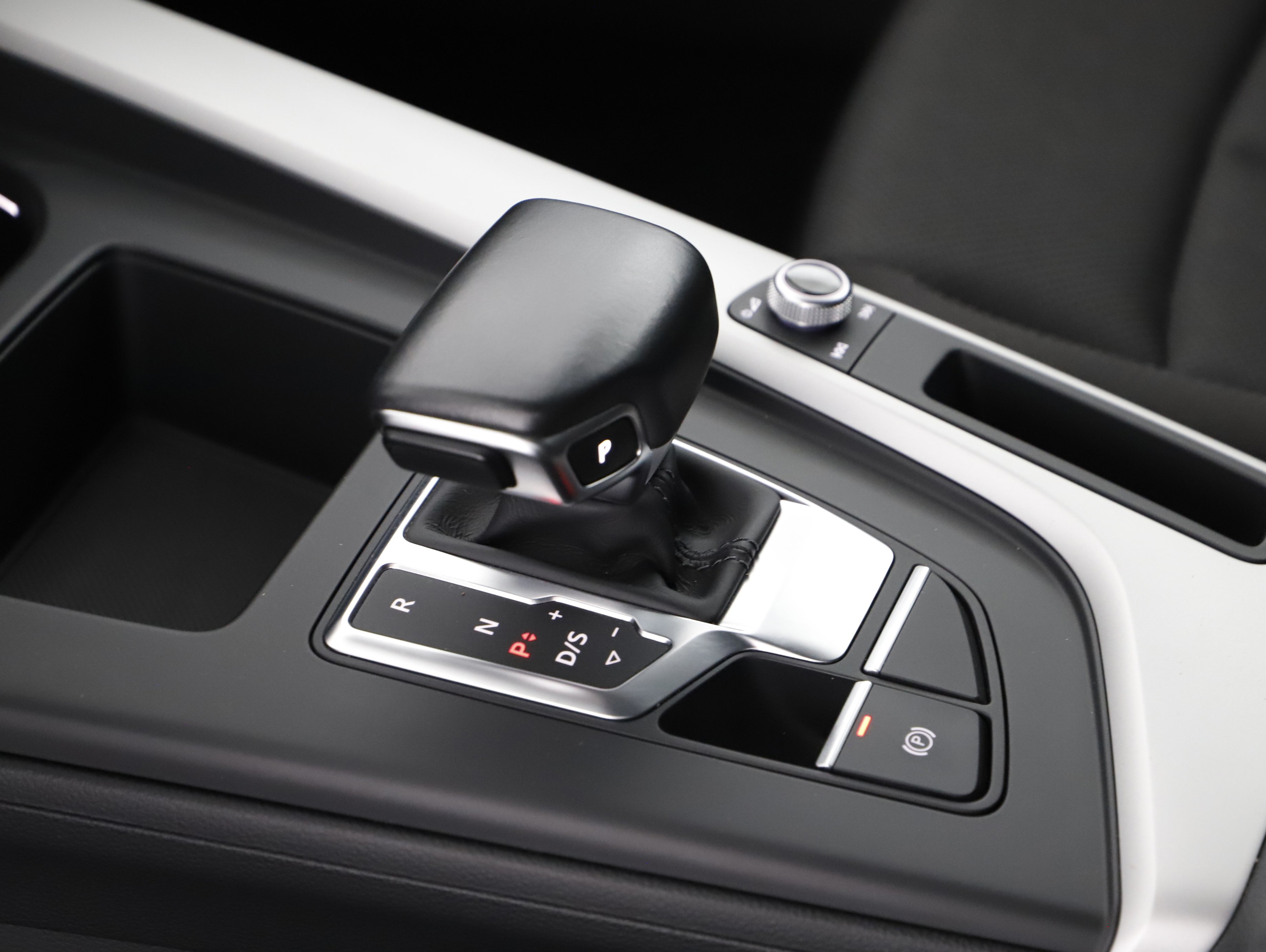 Audi A4 Avant 35 2.0 TDI | Bild 5 von 23