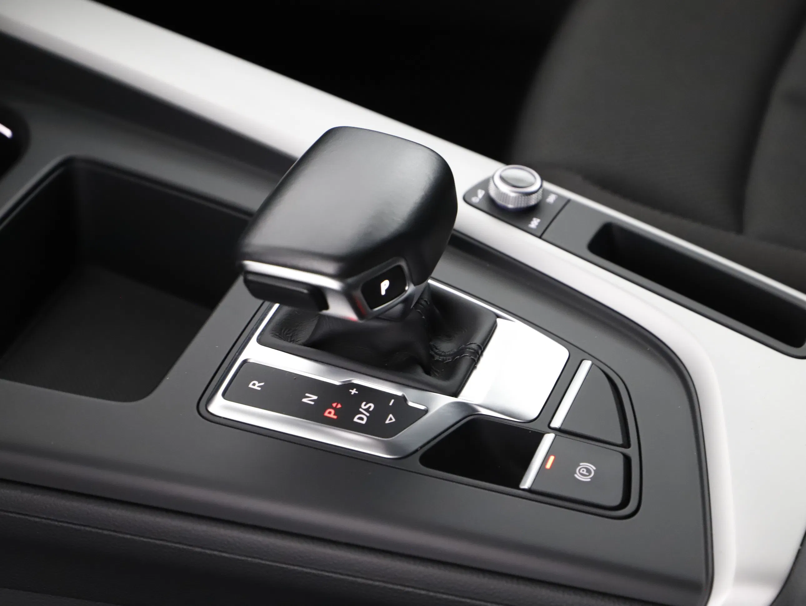 Audi A4 Avant 35 2.0 TDI | Bild 5 von 23