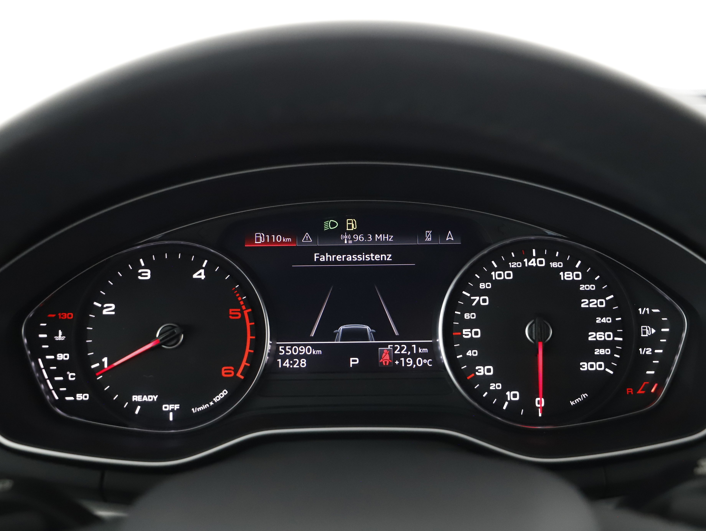 Audi A4 Avant 35 2.0 TDI | Bild 6 von 23