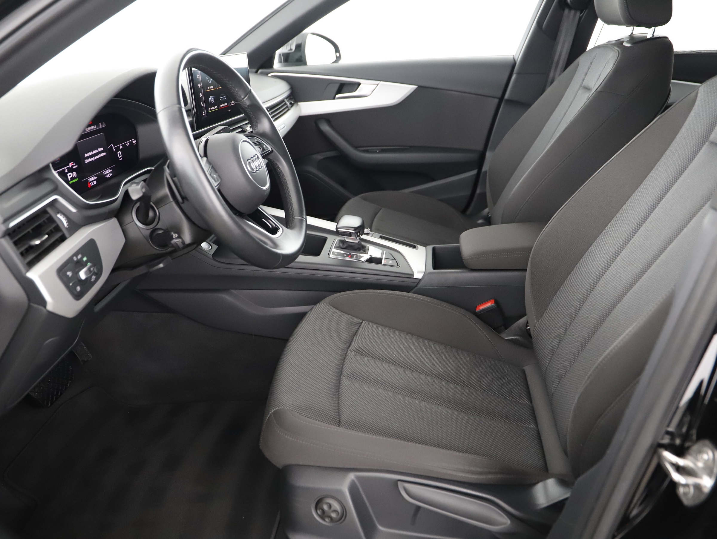 Audi A4 40 2.0 TDI quattro advanced | Bild 7 von 20
