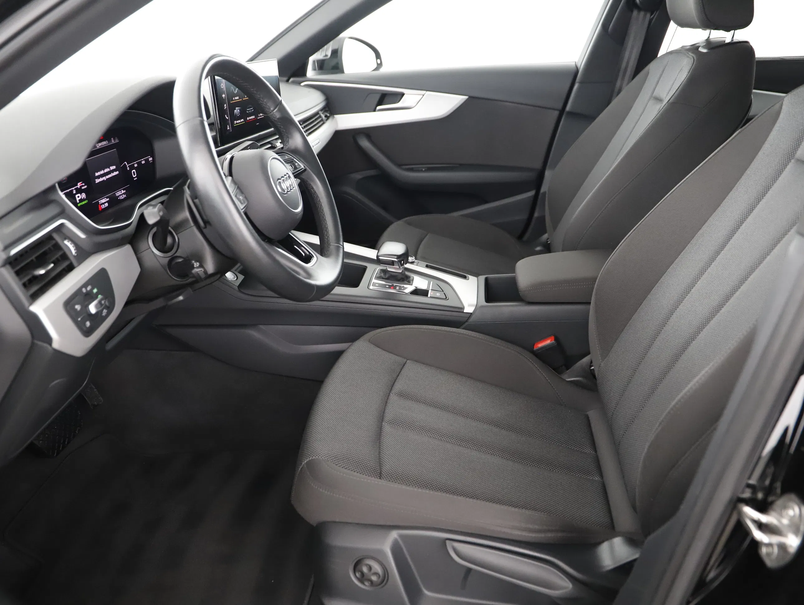 Audi A4 40 2.0 TDI quattro advanced | Bild 7 von 20