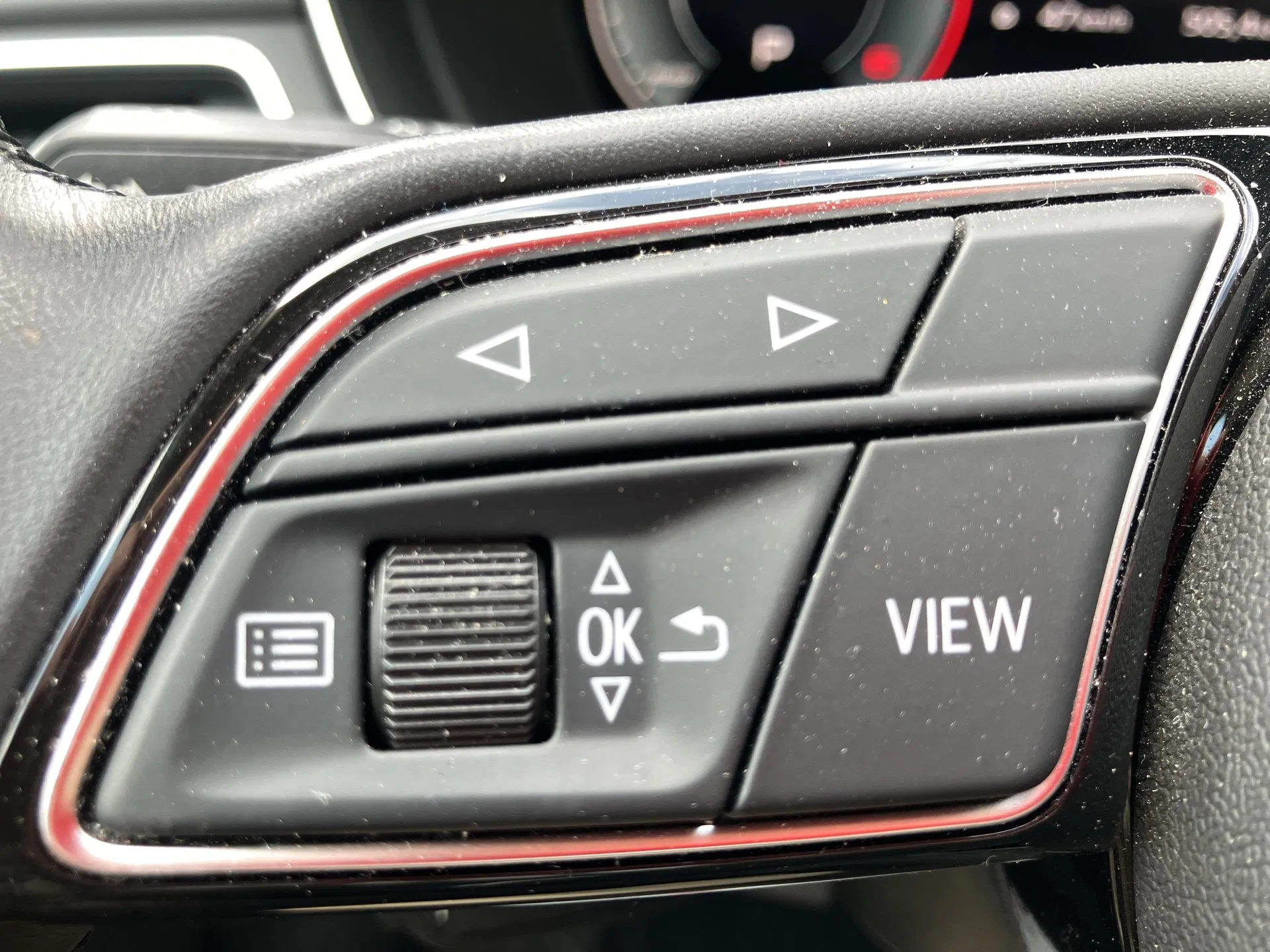 Audi A4 30 2.0 TDI | Bild 13 von 22