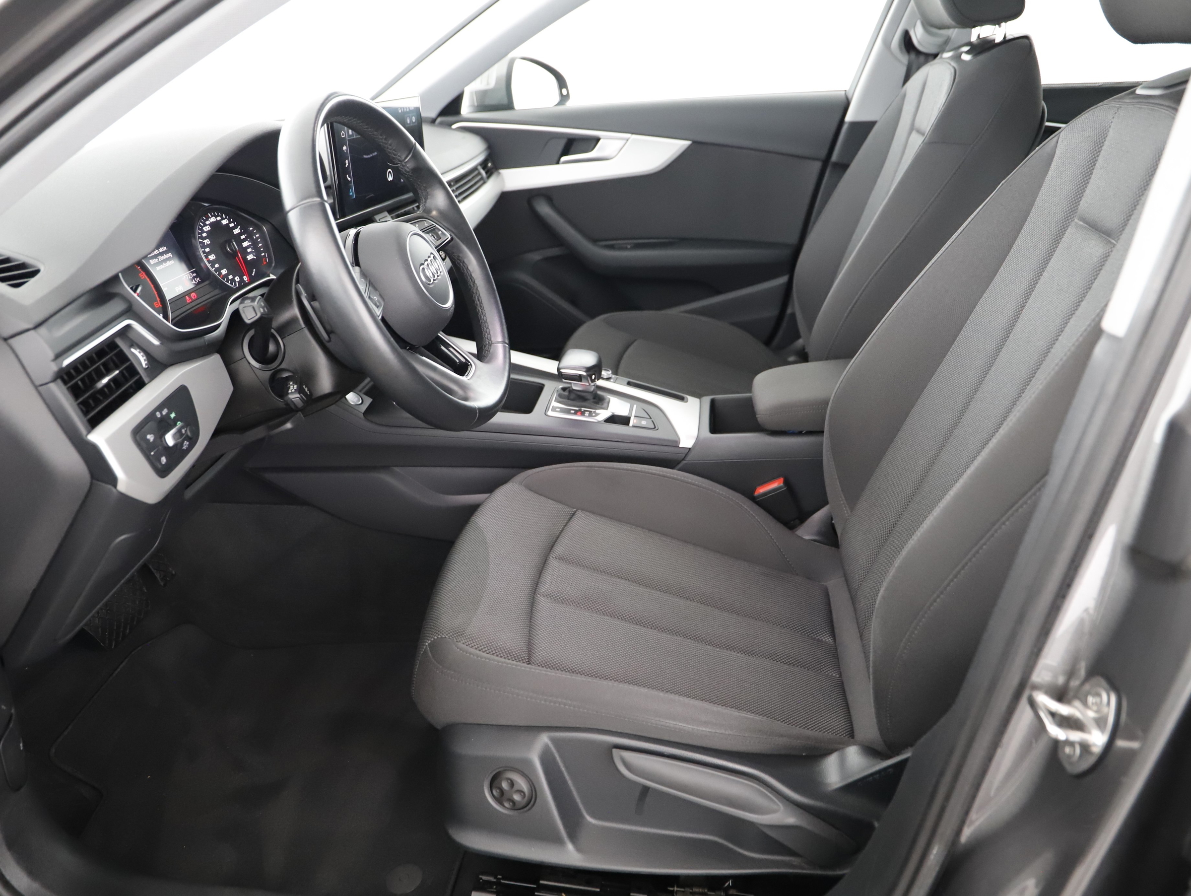 Audi A4 35 2.0 TDI advanced | Bild 9 von 26