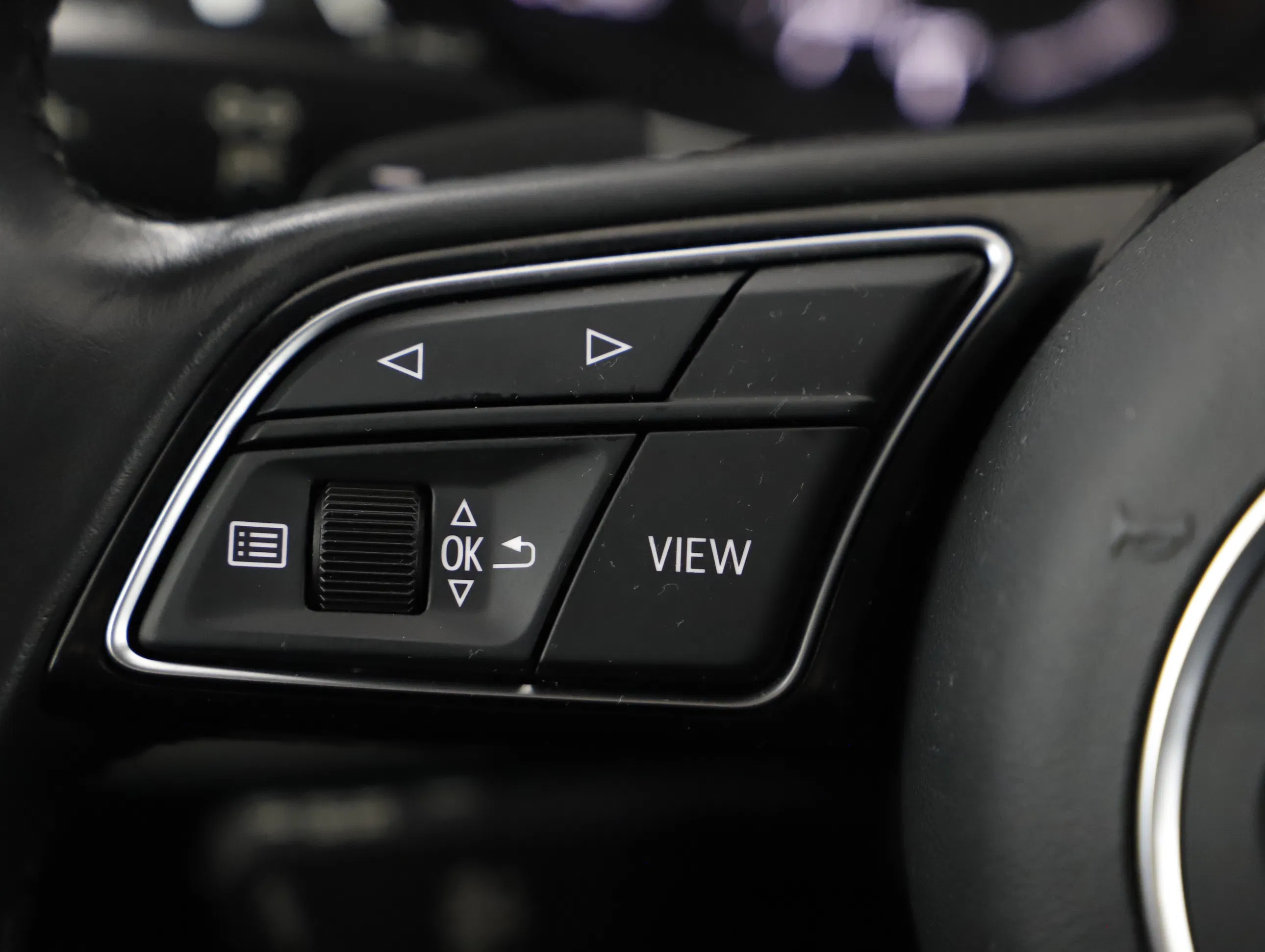 Audi A4 35 2.0 TDI advanced | Bild 19 von 26