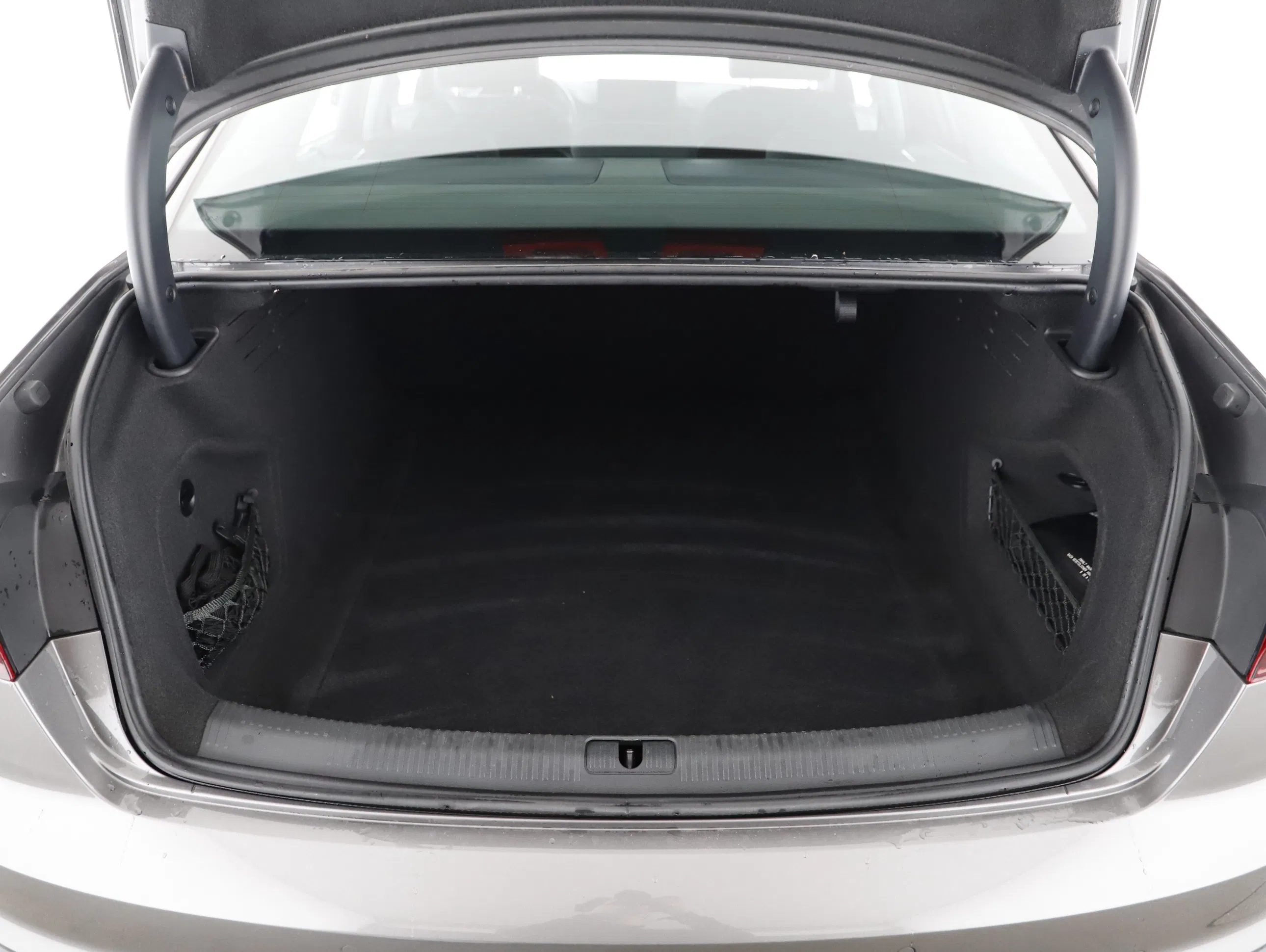 Audi A4 35 2.0 TDI advanced | Bild 25 von 26