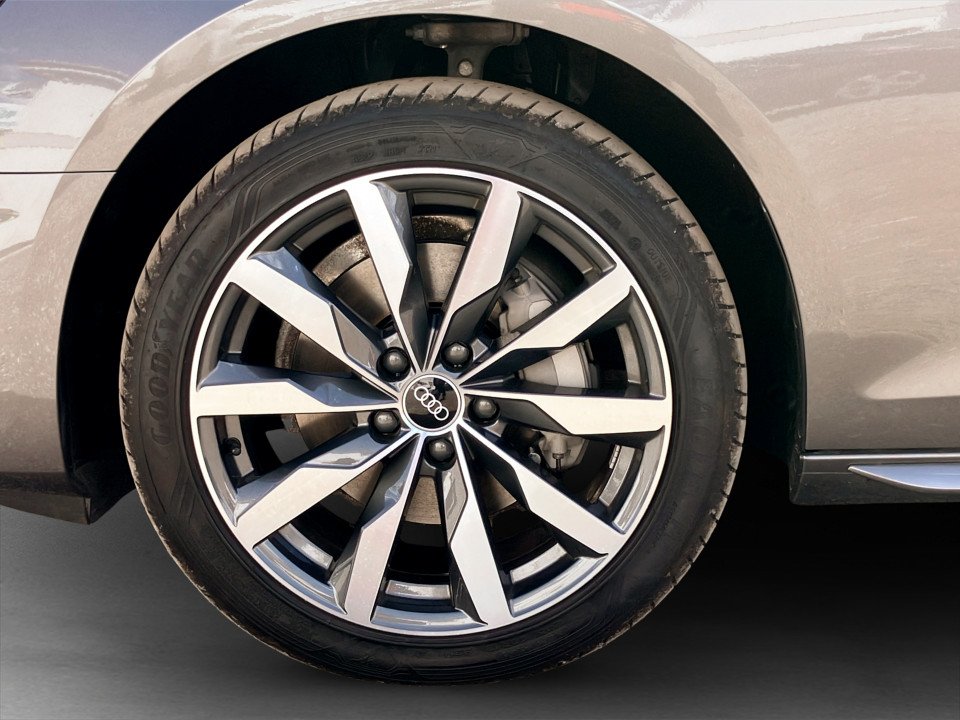 Audi A4 40 2.0 TDI quattro advanced | Bild 6 von 27