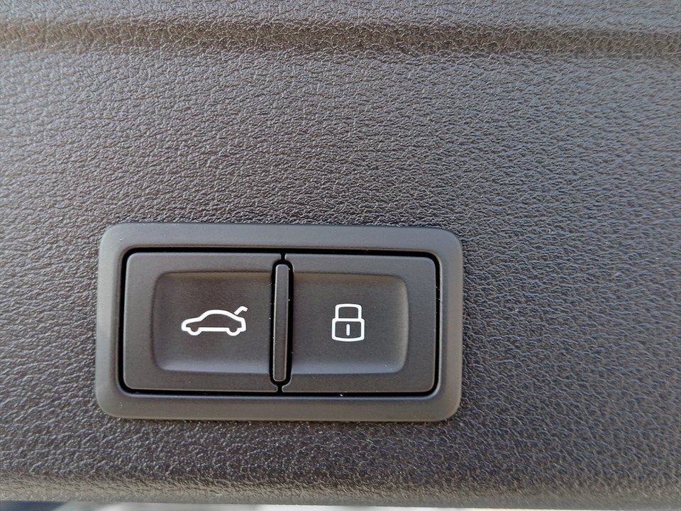 Audi A4 Allroad 40 TDI quattro Aut. | Bild 15 von 15