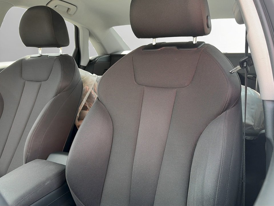 Audi A4 30 2.0 TDI | Bild 12 von 20