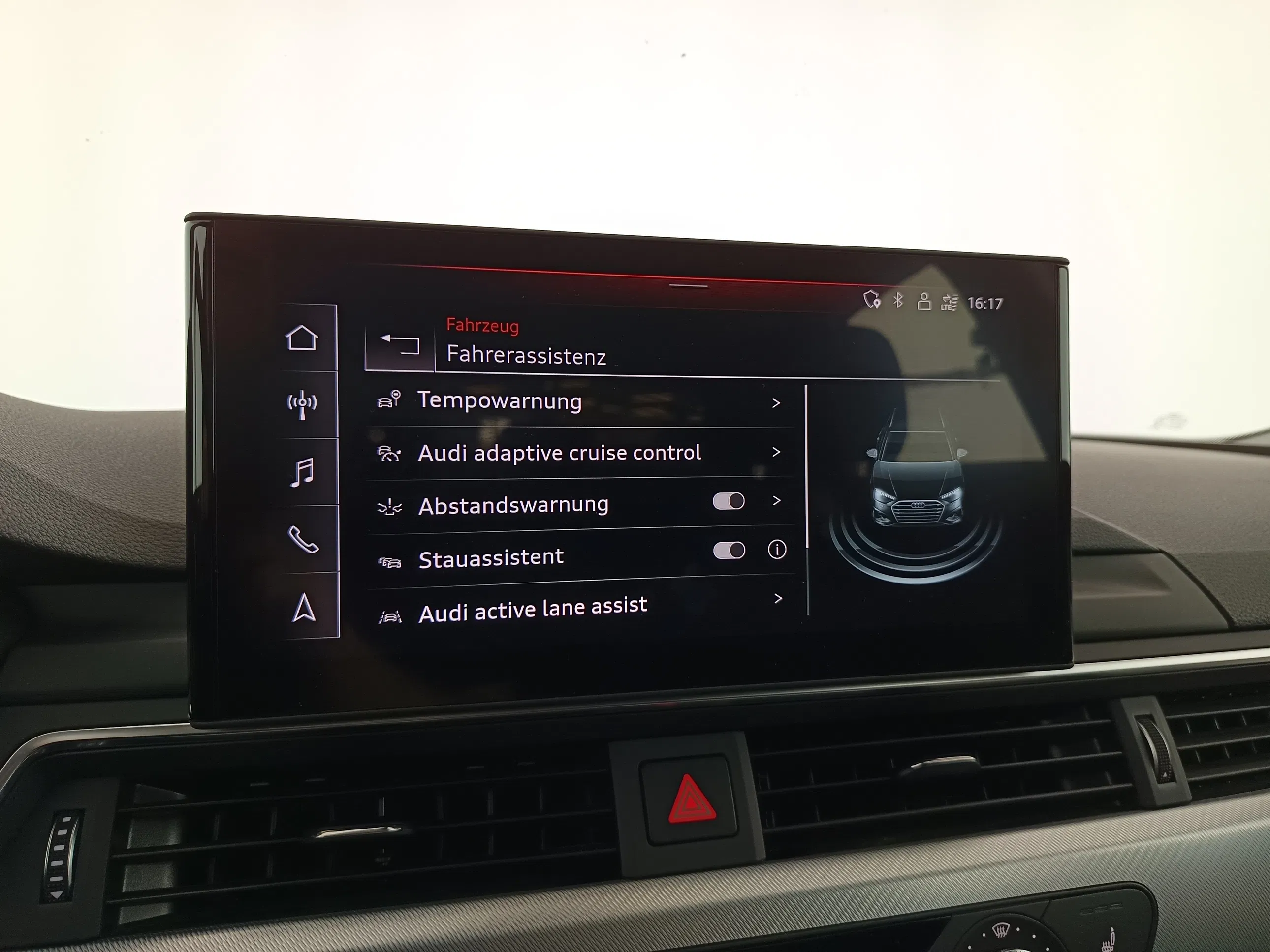 Audi A4 Avant 40 2.0 TDI quattro | Bild 20 von 31