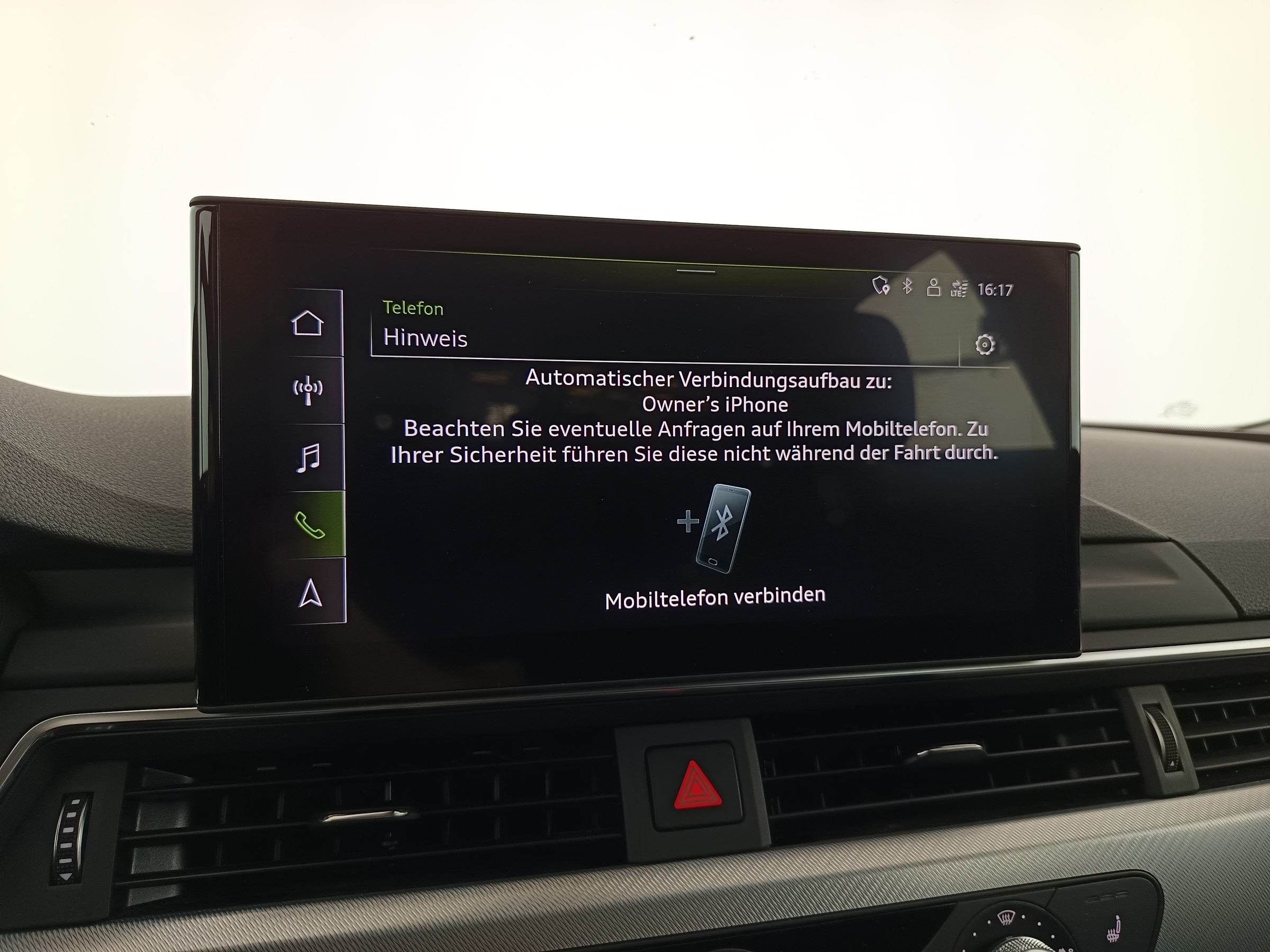 Audi A4 Avant 40 2.0 TDI quattro | Bild 24 von 31