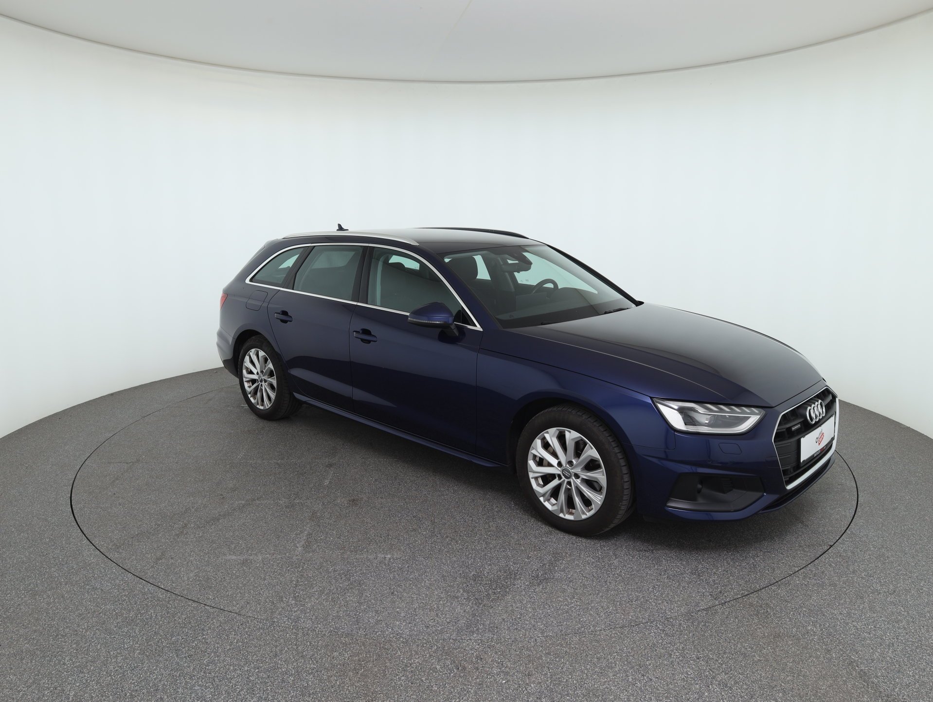 Audi A4 Avant 40 2.0 TDI quattro | Bild 4 von 31