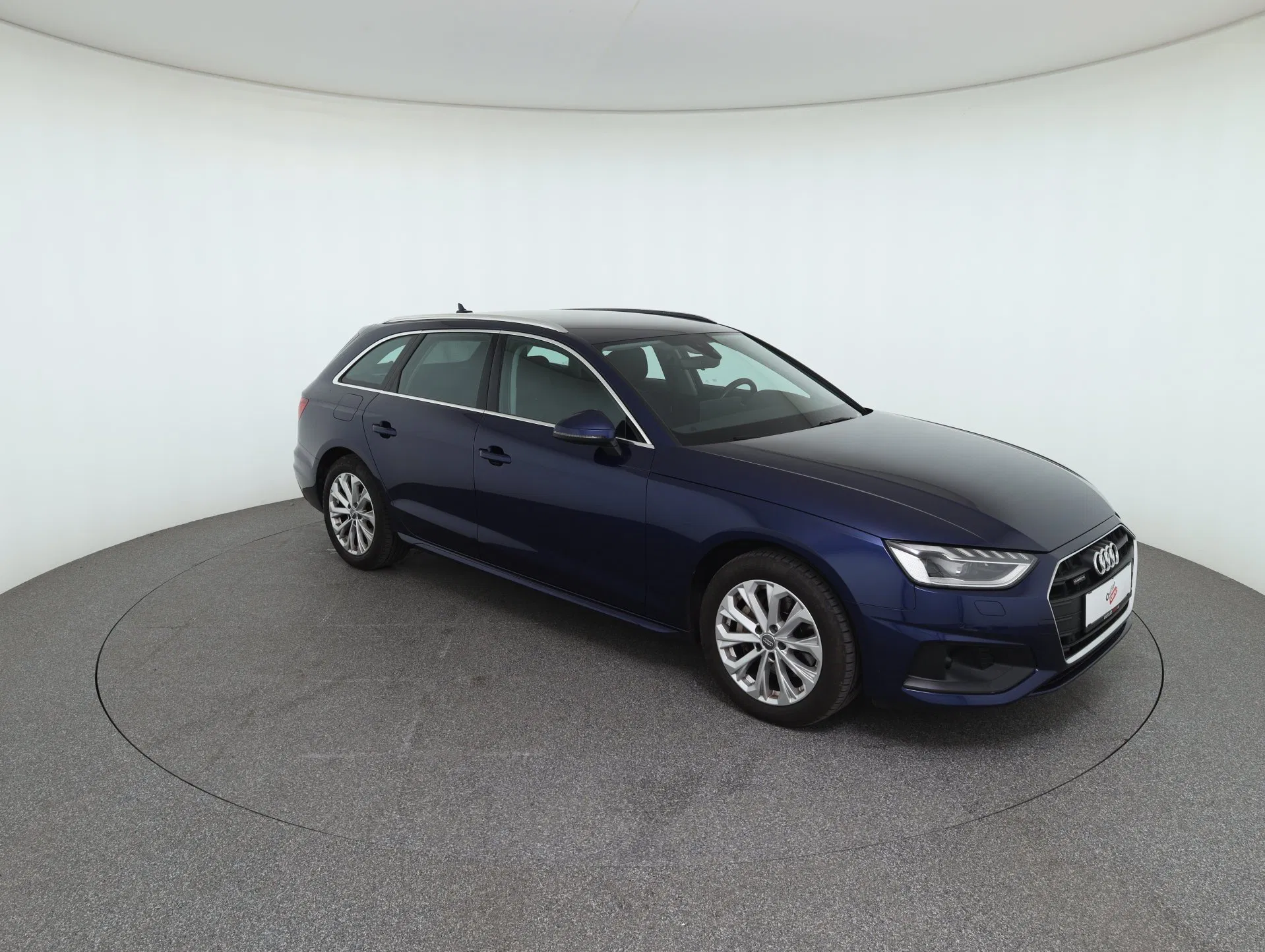 Audi A4 Avant 40 2.0 TDI quattro | Bild 4 von 31