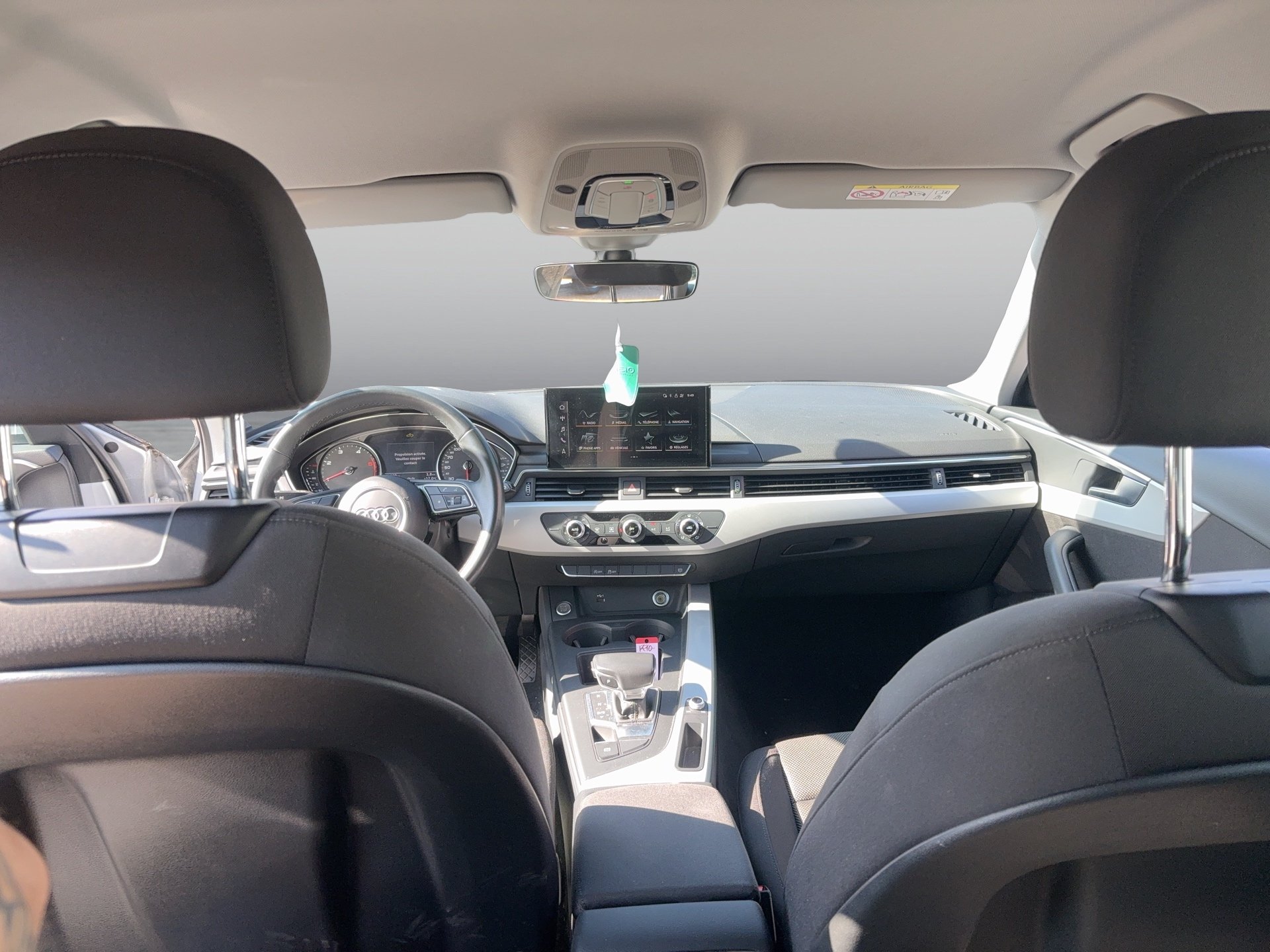 Audi A4 Avant 30 2.0 TDI | Bild 11 von 22