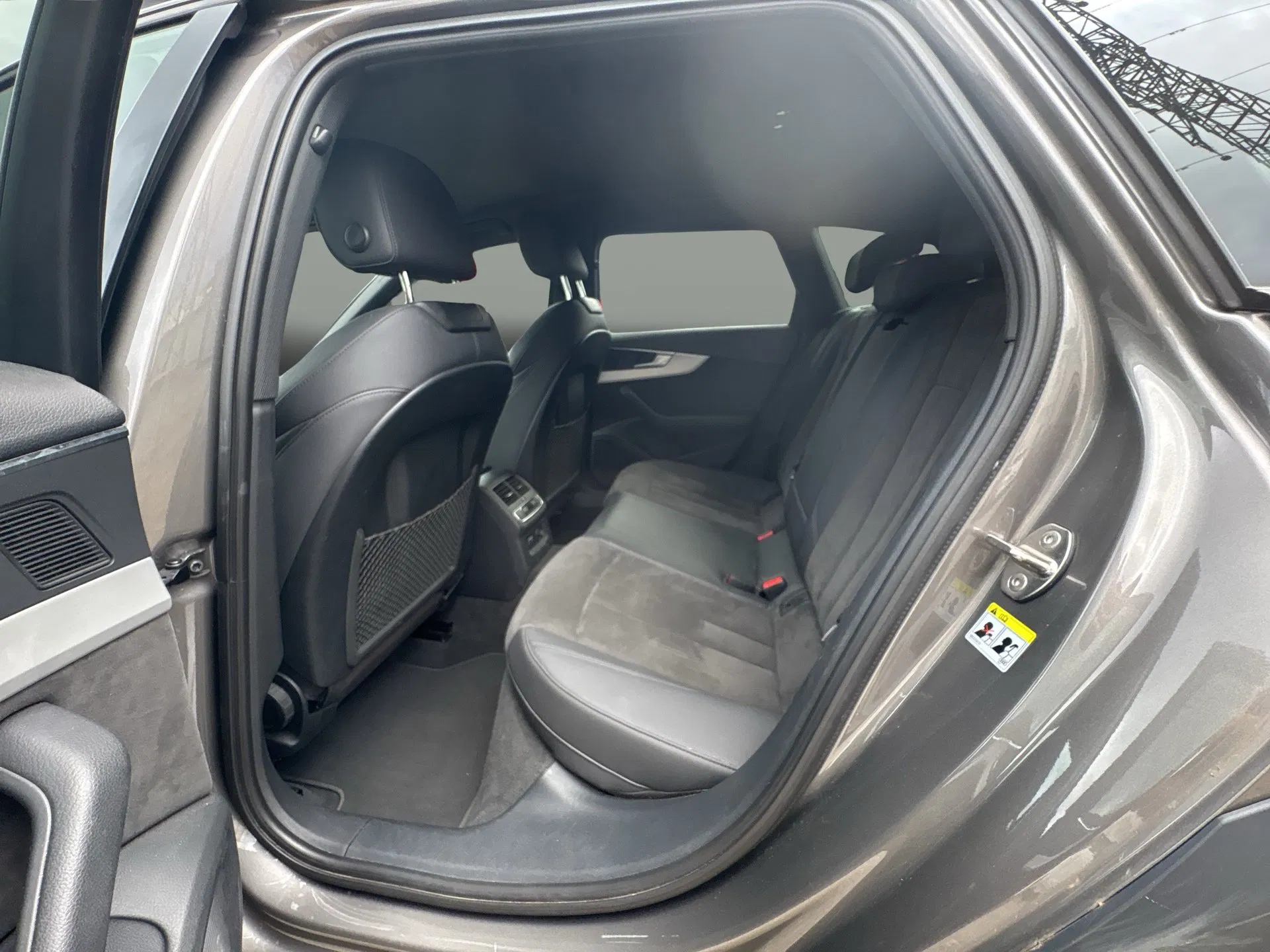 Audi A4 Allroad quattro 40 2.0 TDI | Bild 18 von 31