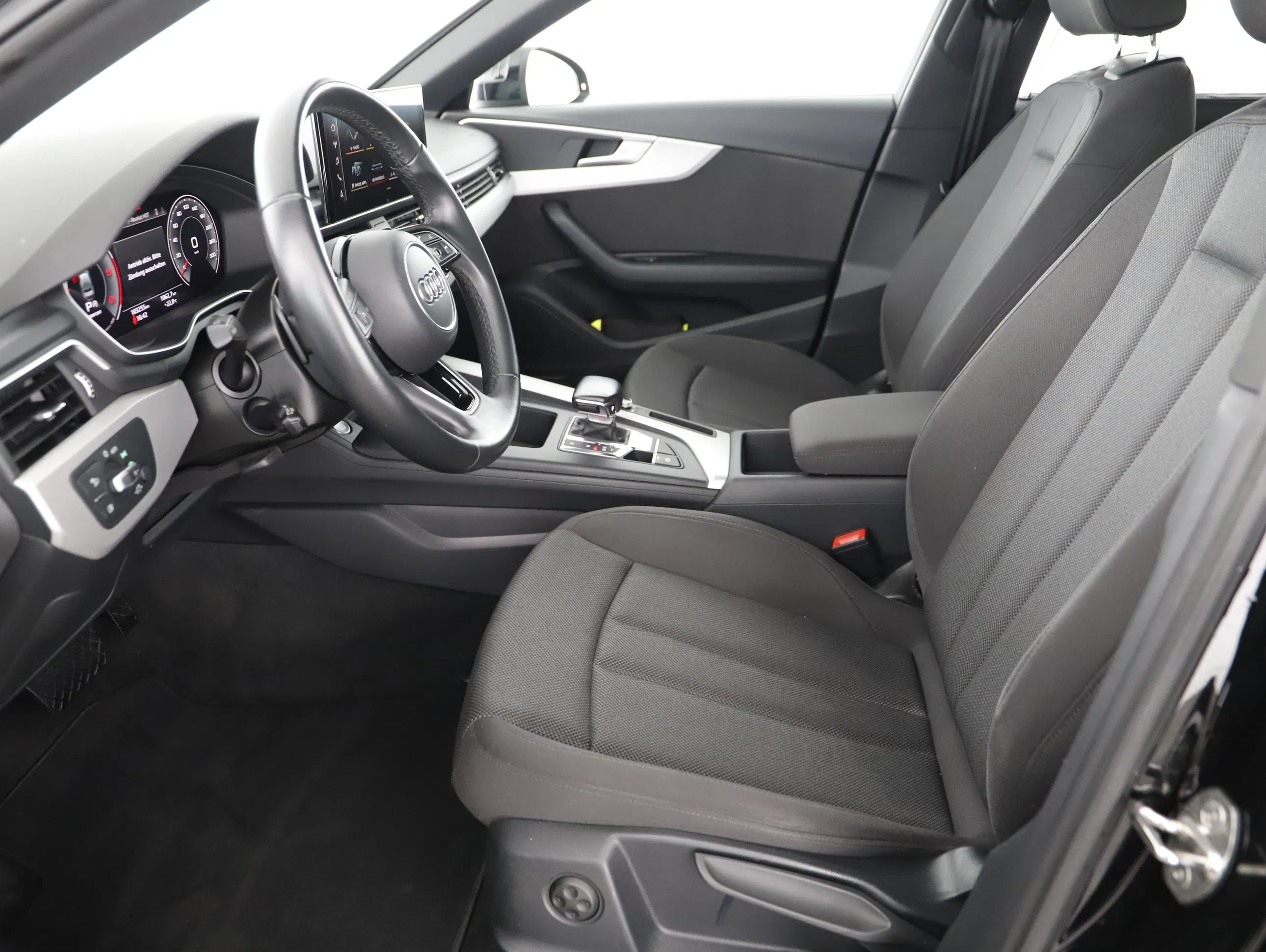 Audi A4 40 2.0 TDI advanced | Bild 1 von 3
