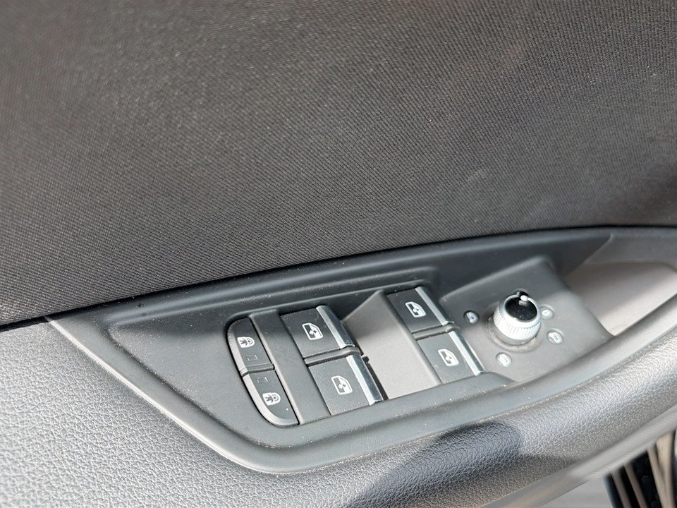 Audi A4 40 2.0 TDI advanced | Bild 7 von 19
