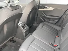 Audi A4 Avant 30 2.0 TDI | Thumbnail 13 von 22