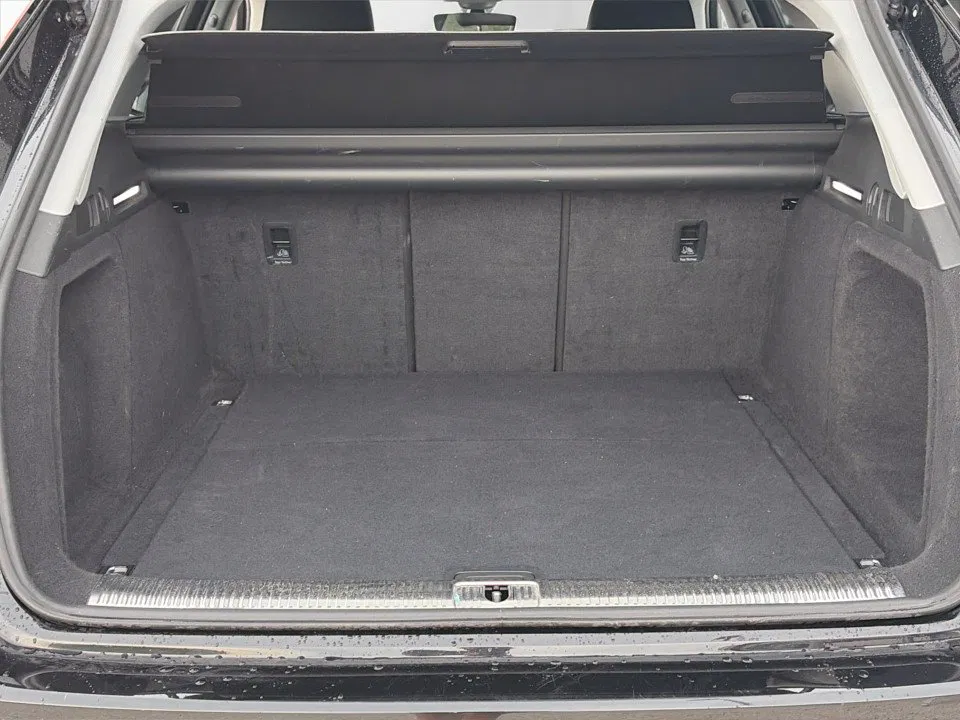Audi A4 Avant 30 2.0 TDI | Bild 14 von 22