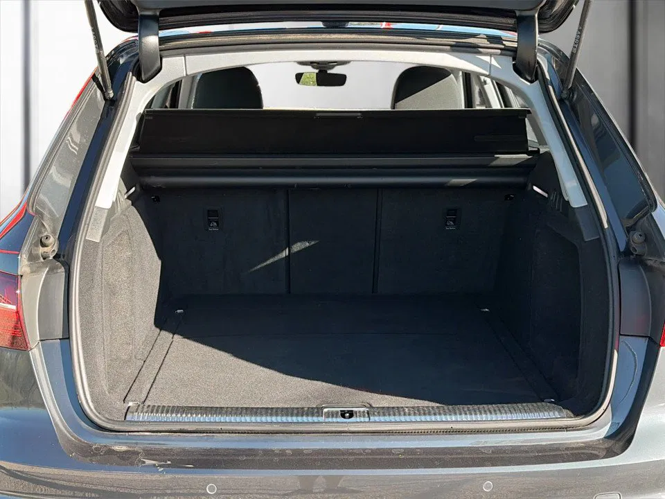 Audi A4 Avant 30 2.0 TDI | Bild 19 von 21