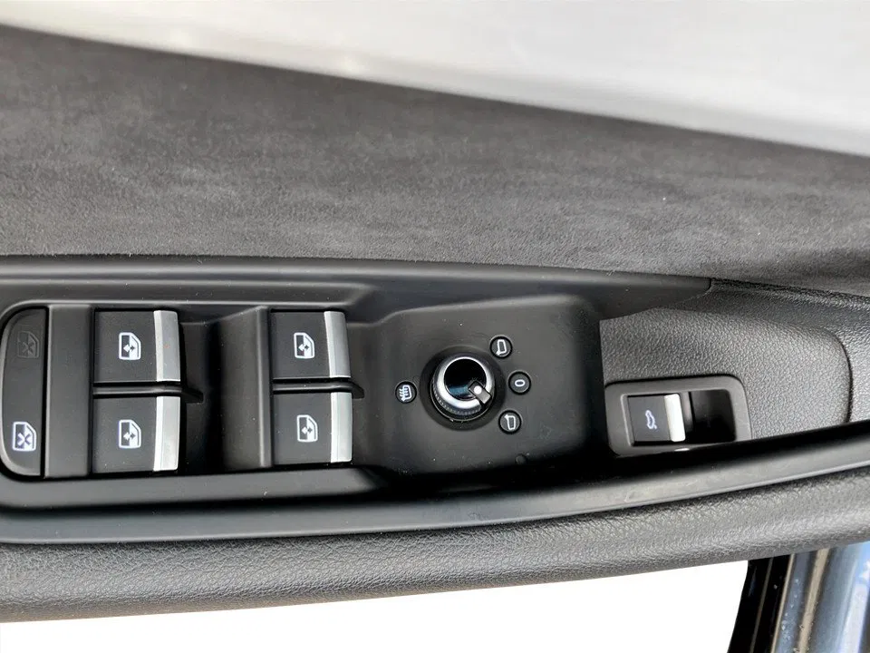 Audi A4 Avant 40 TDI quattro S-Line | Bild 9 von 21