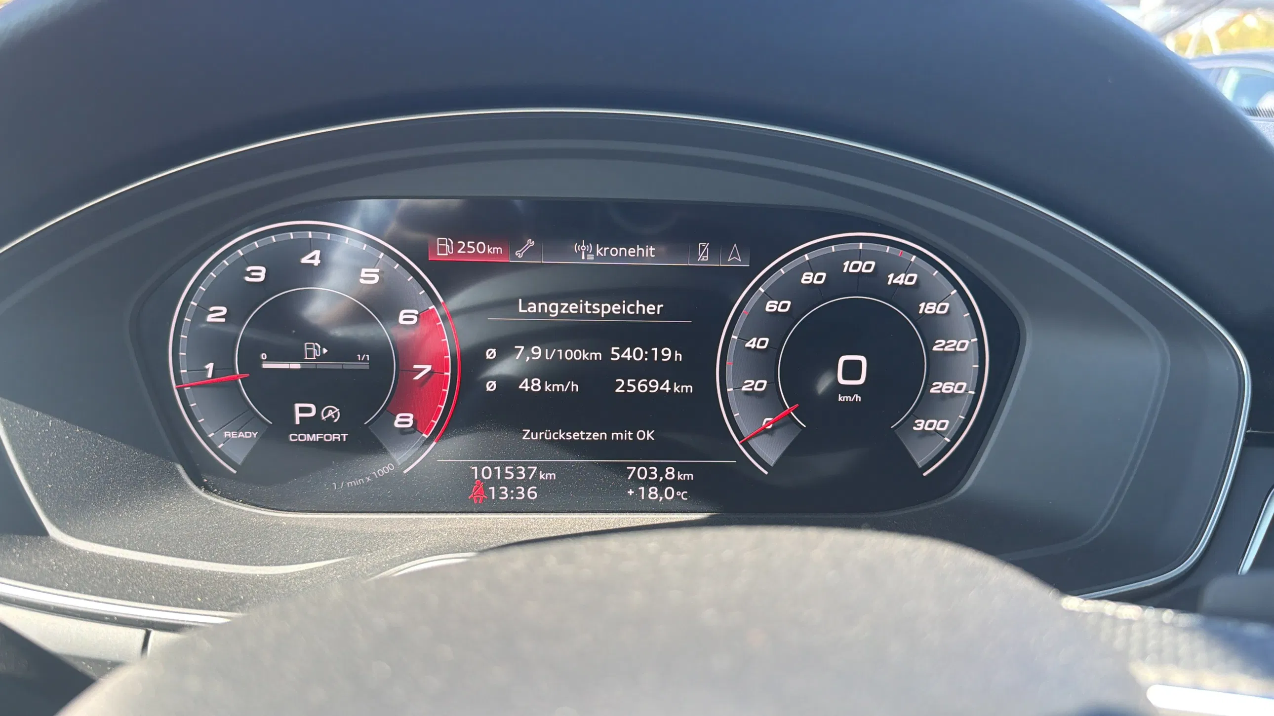 Audi A5 Cabriolet 40 2.0 TFSI MHEV S-Line | Bild 11 von 20