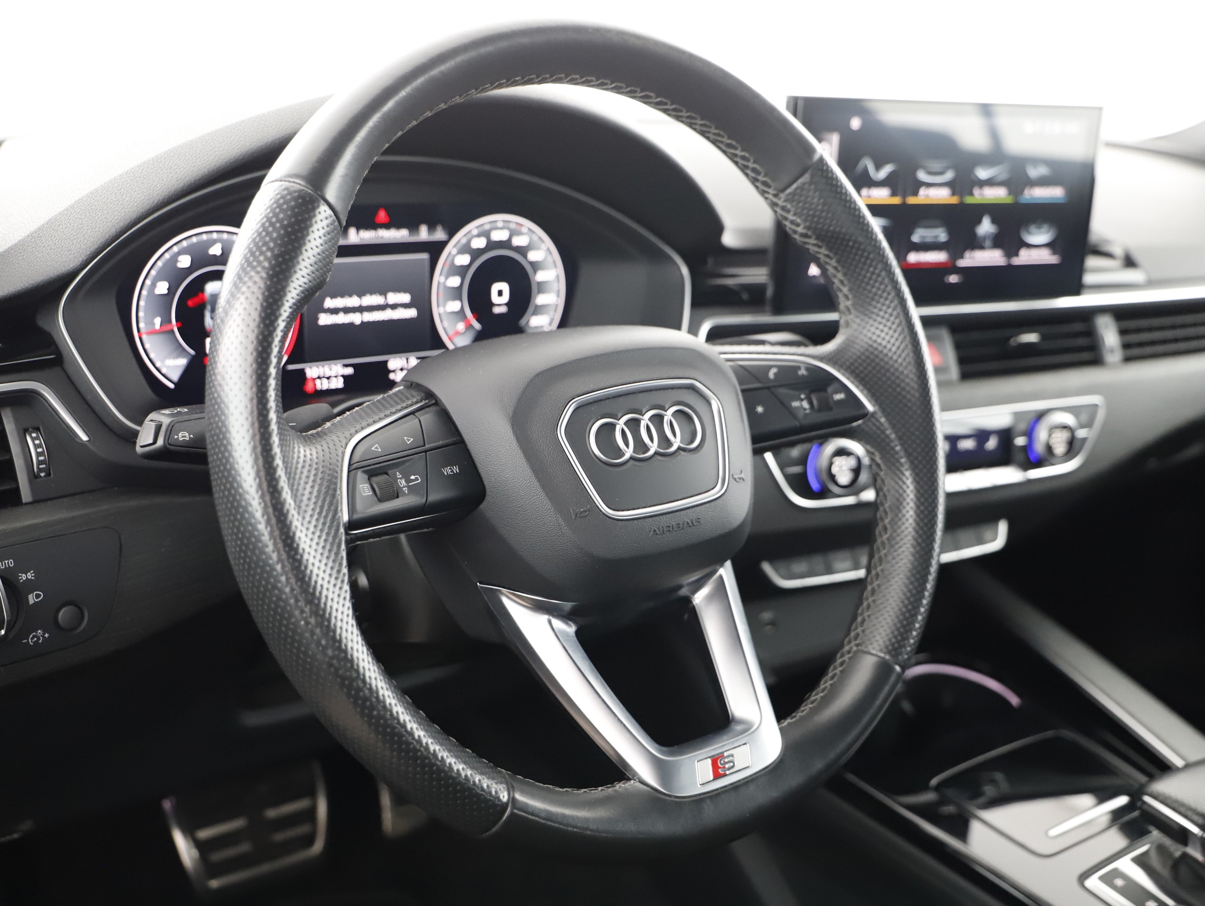 Audi A5 Cabriolet 40 2.0 TFSI MHEV S-Line | Bild 10 von 22